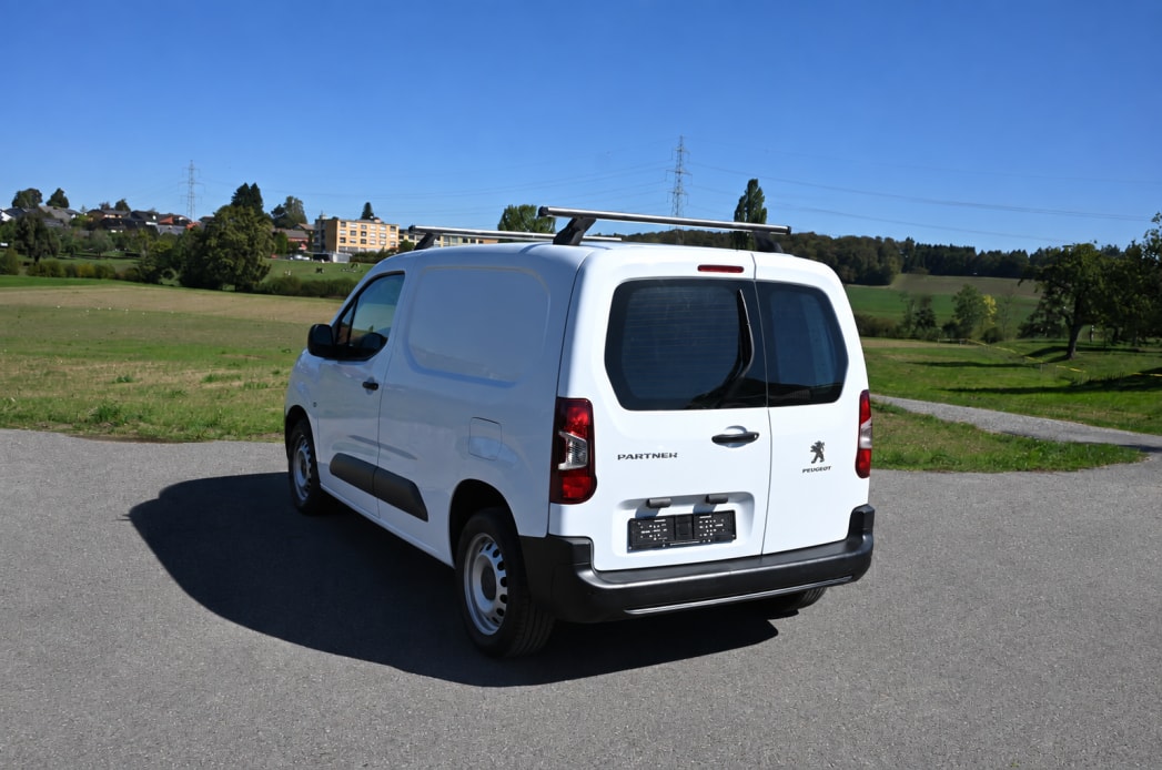 PEUGEOT Partner 1.2 Pure Tech s/s Premium EAT8 1000kg-image-3