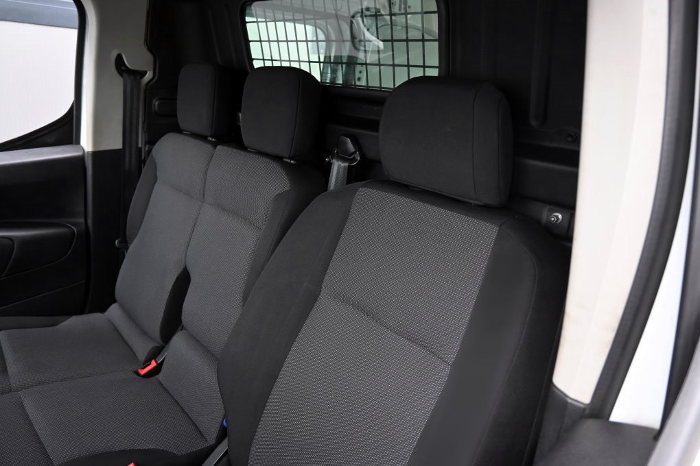 PEUGEOT Partner 1.2 Pure Tech s/s Premium EAT8 1000kg-image-10