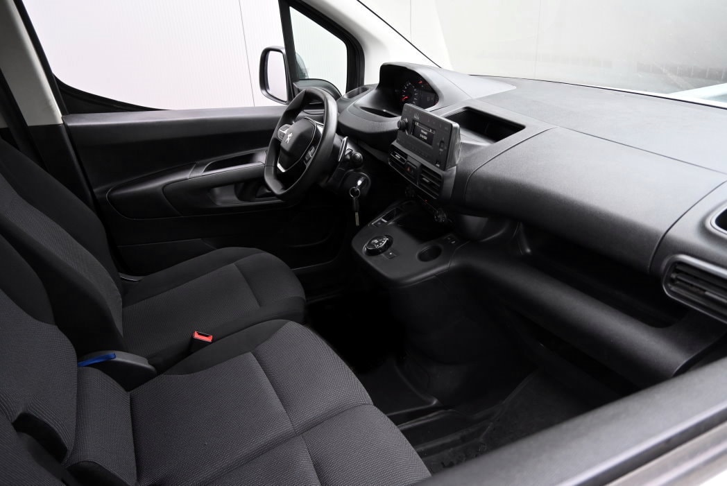 PEUGEOT Partner 1.2 Pure Tech s/s Premium EAT8 1000kg-image-6