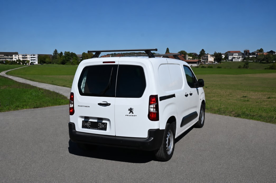 PEUGEOT Partner 1.2 Pure Tech s/s Premium EAT8 1000kg-image-2
