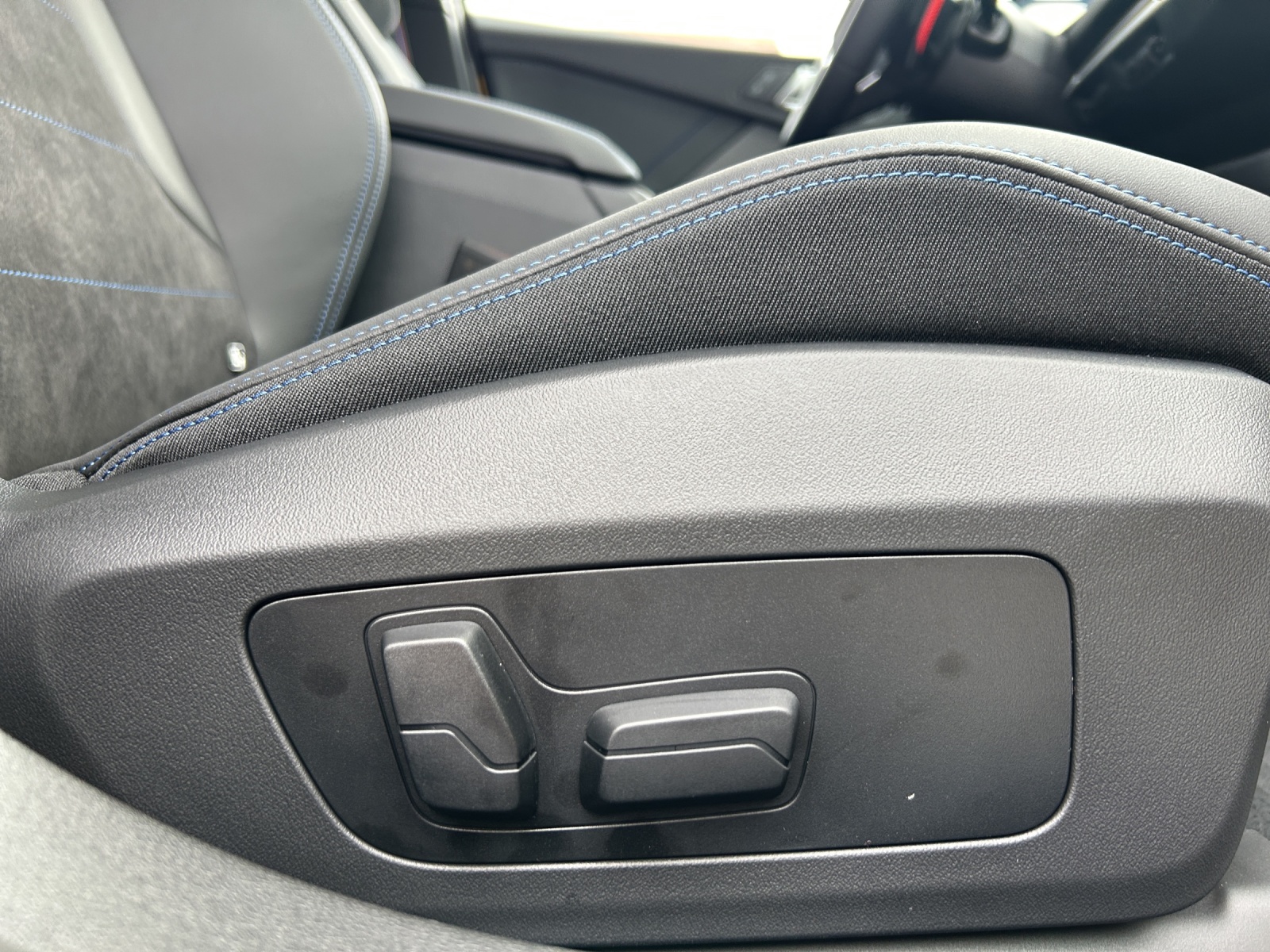 BMW M135i xDrive-image-18