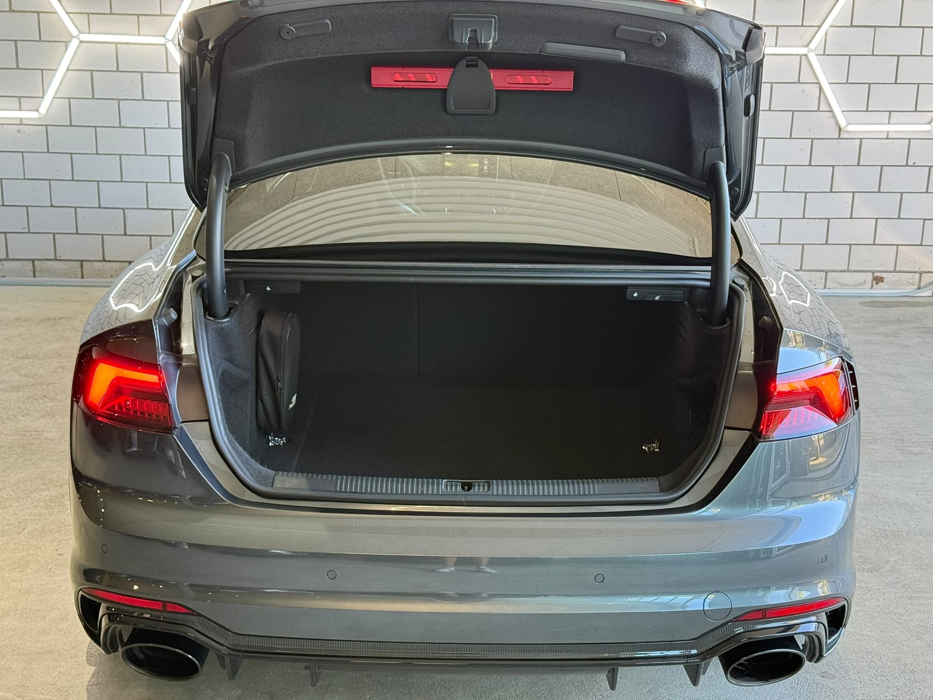 AUDI RS5 Coupé 2.9 TFSI quattro tiptronic-image-13