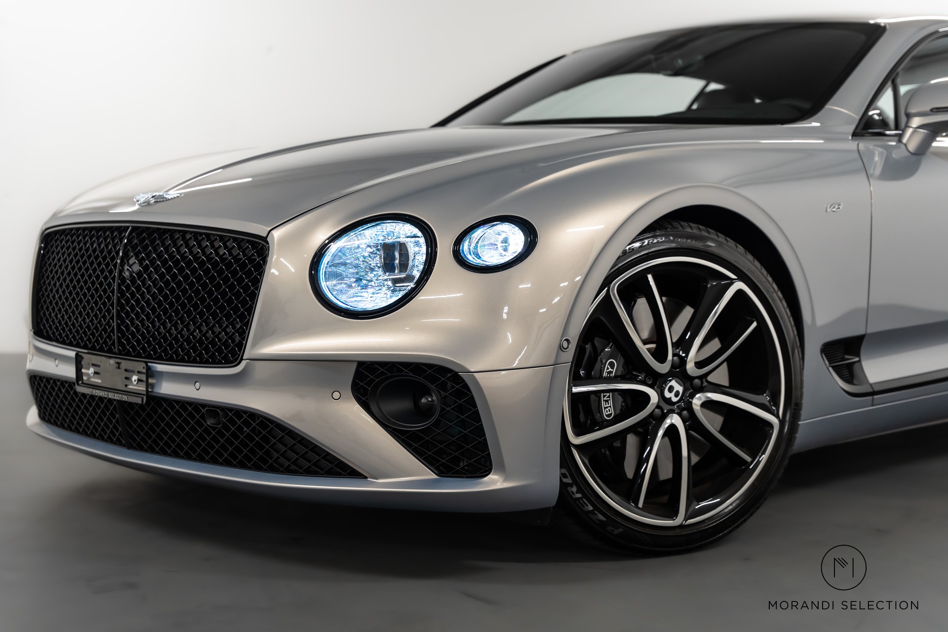 BENTLEY Continental GT 4.0 V8 Mulliner-image-3