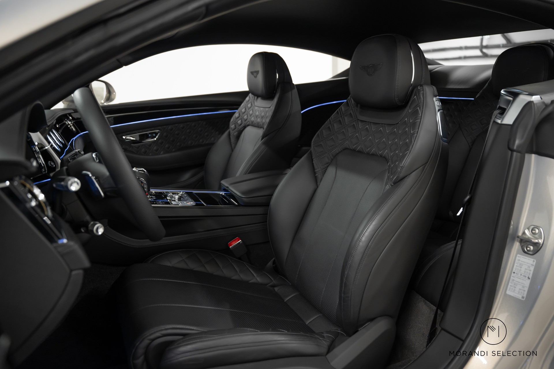 BENTLEY Continental GT 4.0 V8 Mulliner-image-12