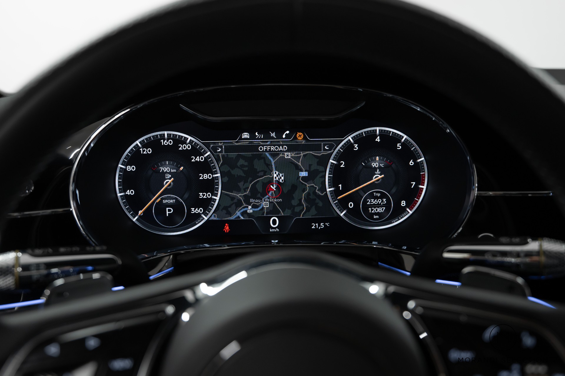 BENTLEY Continental GT 4.0 V8 Mulliner-image-25