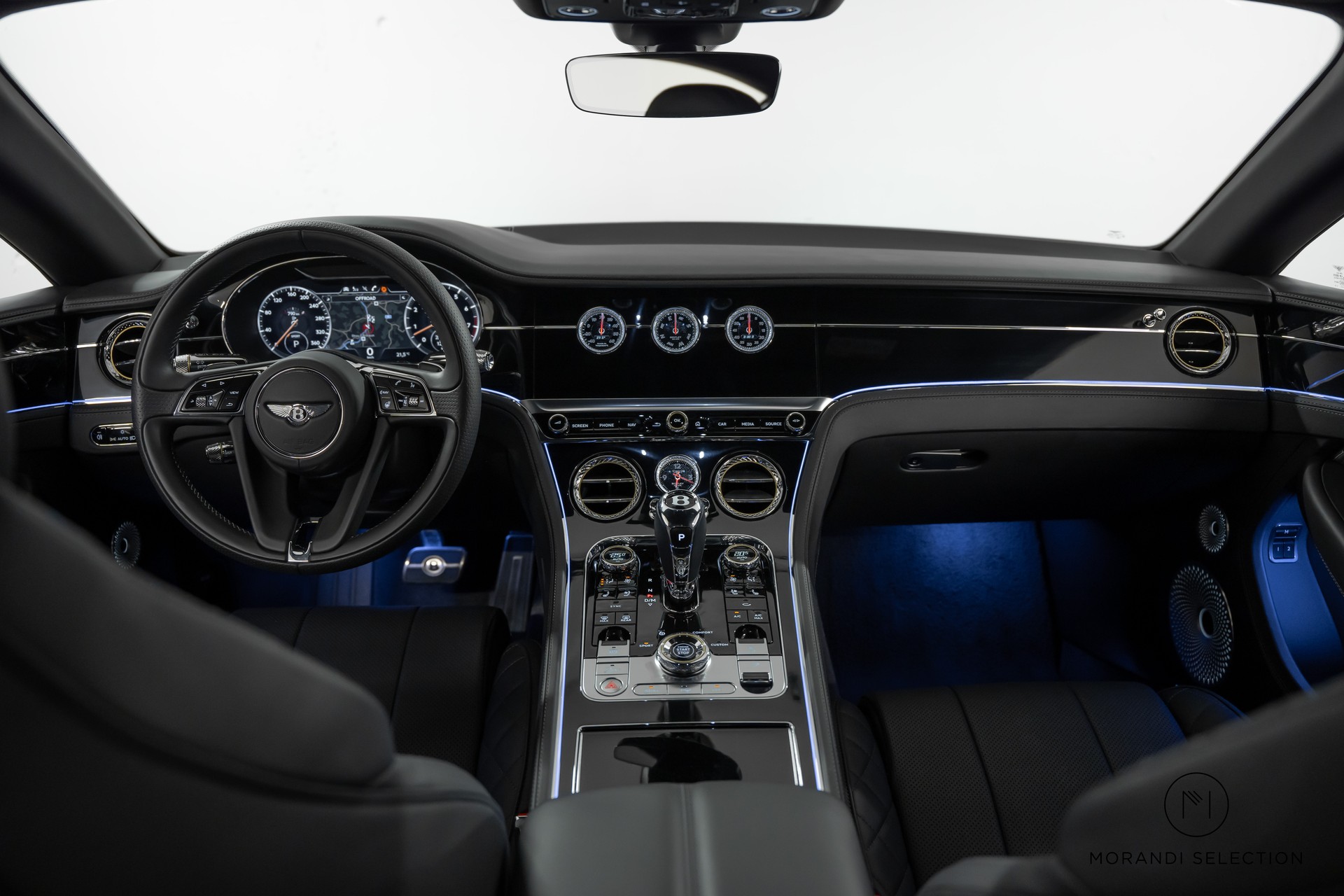BENTLEY Continental GT 4.0 V8 Mulliner-image-13