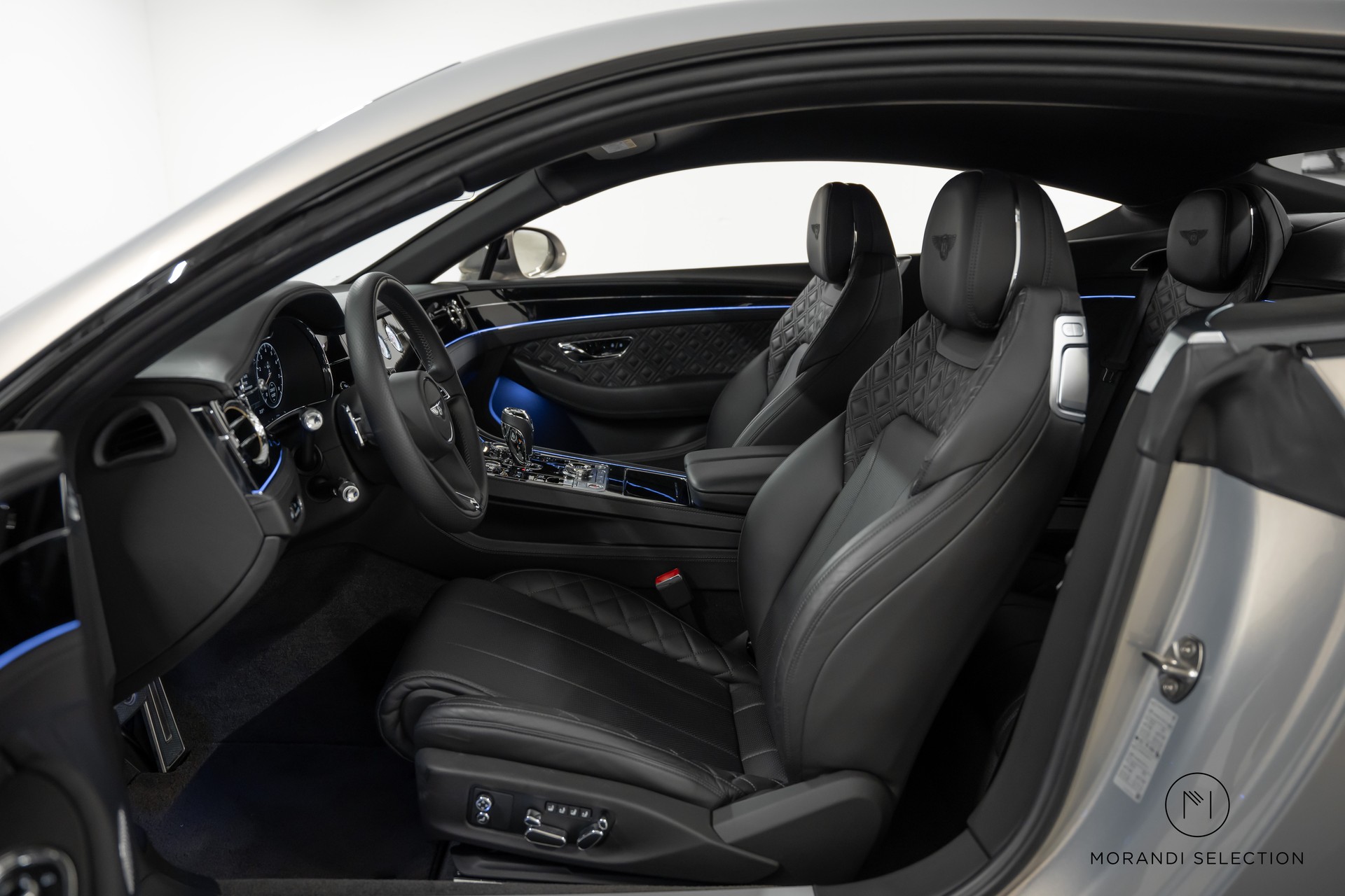 BENTLEY Continental GT 4.0 V8 Mulliner-image-11
