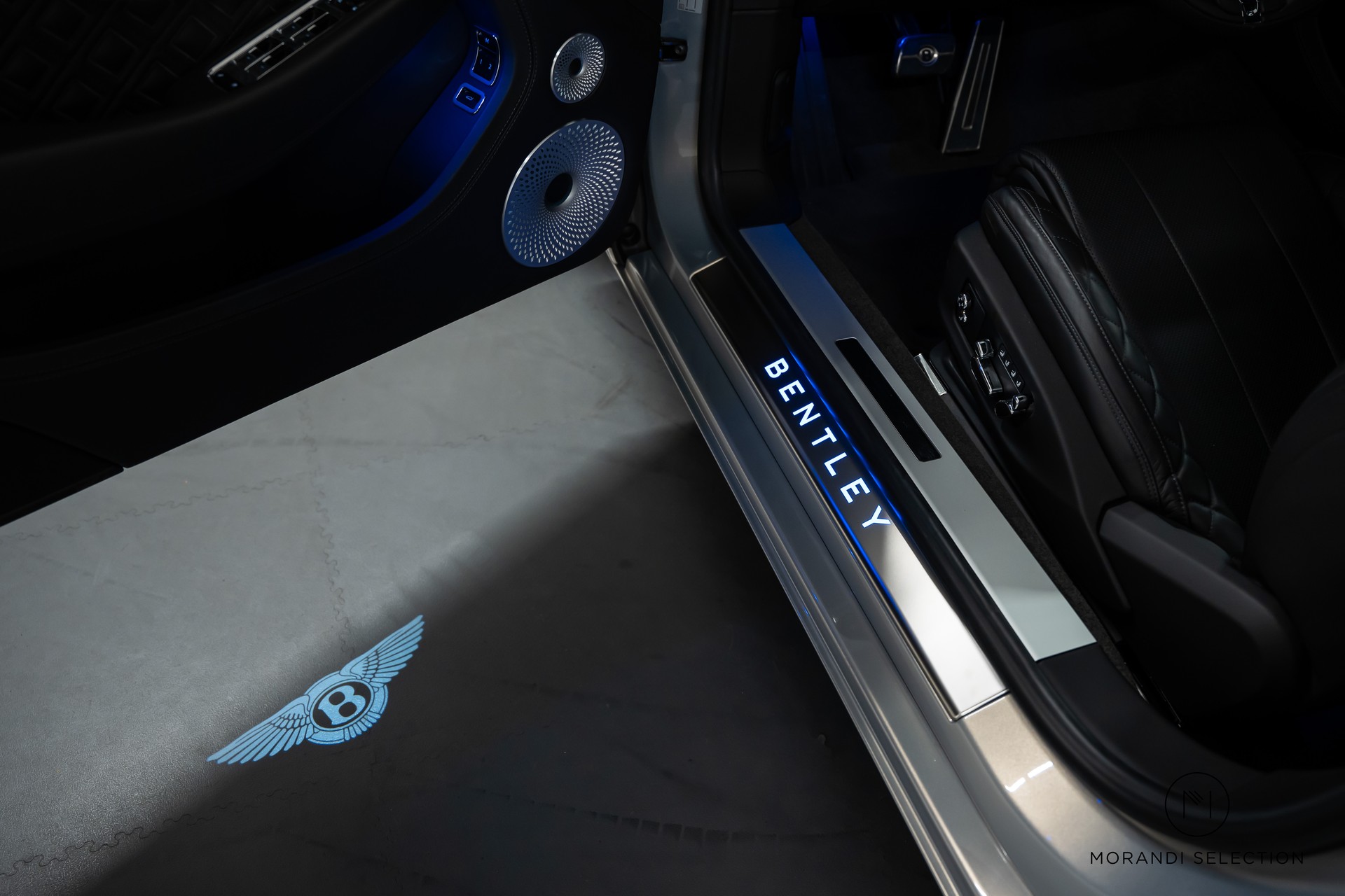 BENTLEY Continental GT 4.0 V8 Mulliner-image-15