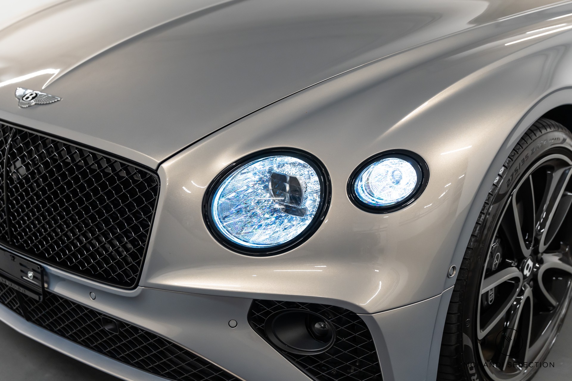 BENTLEY Continental GT 4.0 V8 Mulliner-image-9