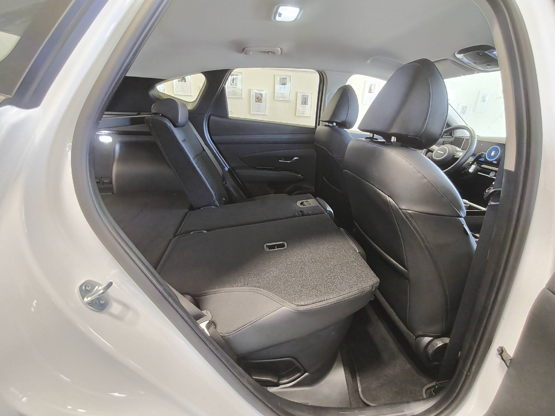 HYUNDAI Tucson 1.6 T-GDi PHEV Amplia 4WD-image-14