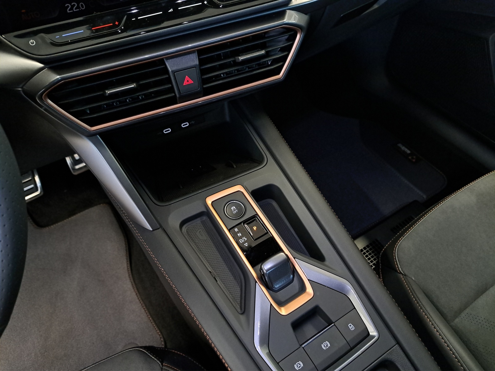 CUPRA Formentor 2.0 TSI VZ 4Drive DS-image-12