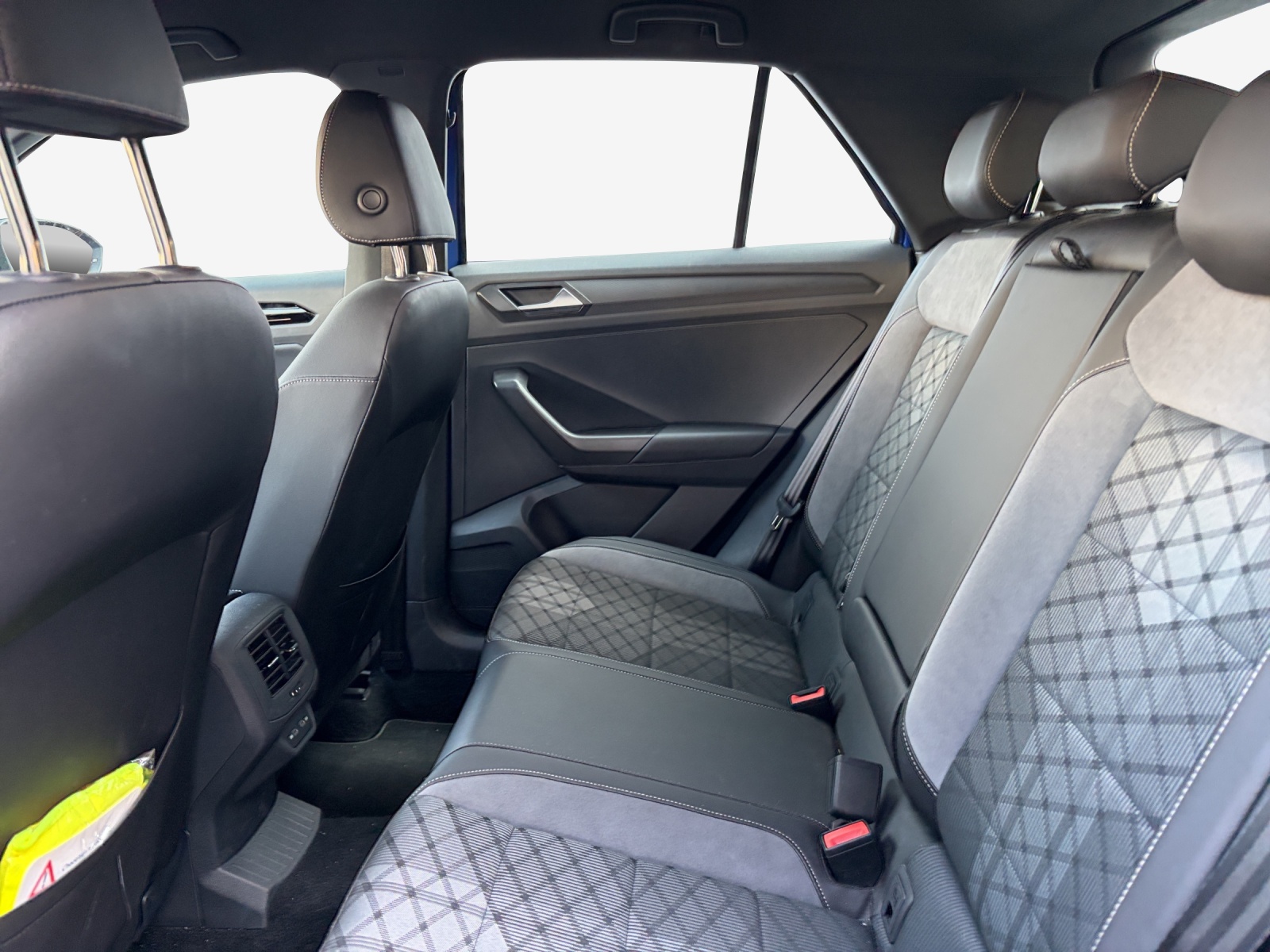 VW T-Roc 1.5 TSI EVO R-Line DSG-image-11