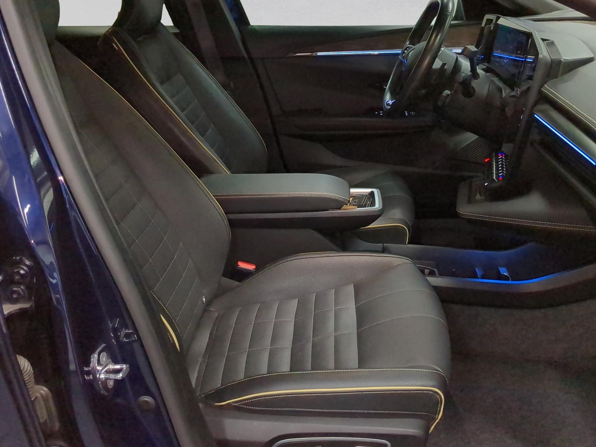 RENAULT Mégane E-TECH EV60 Iconic-image-15