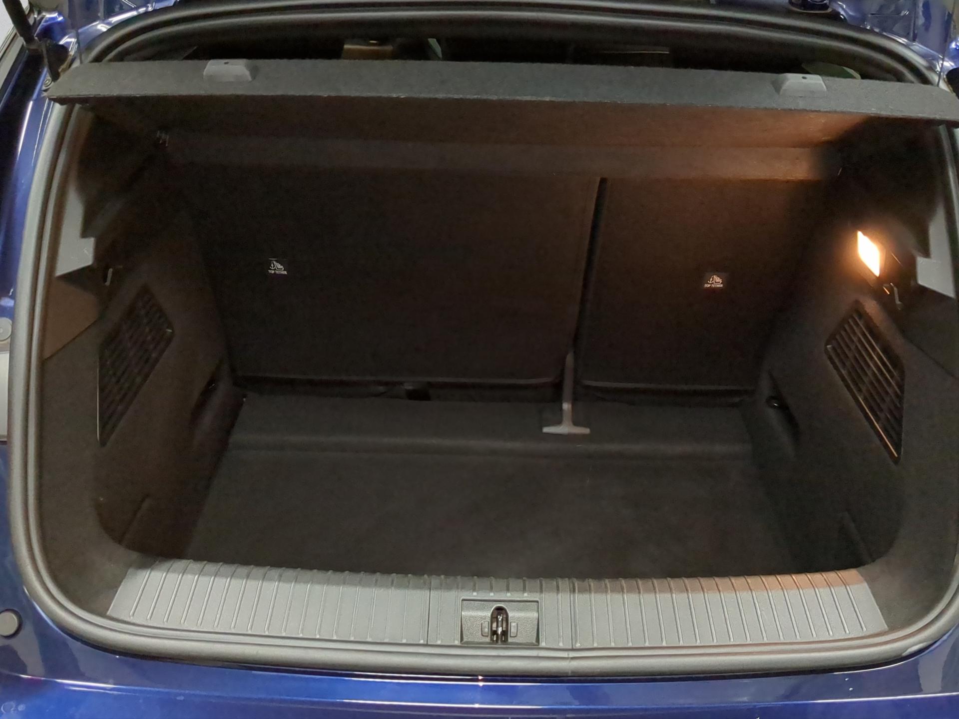RENAULT Mégane E-TECH EV60 Iconic-image-14