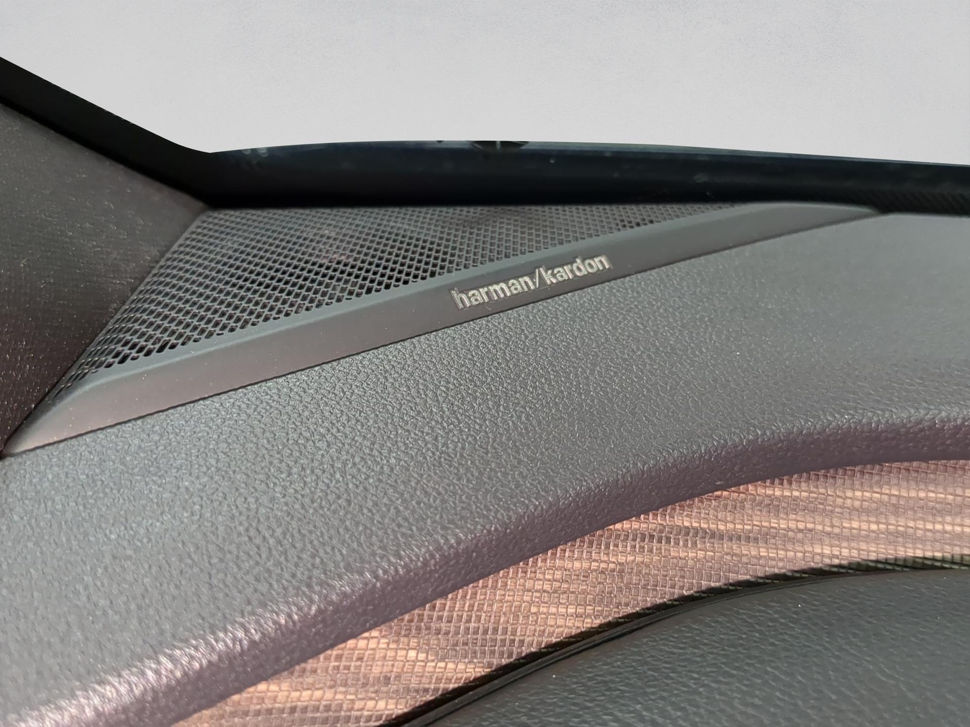 RENAULT Mégane E-TECH EV60 Iconic-image-19
