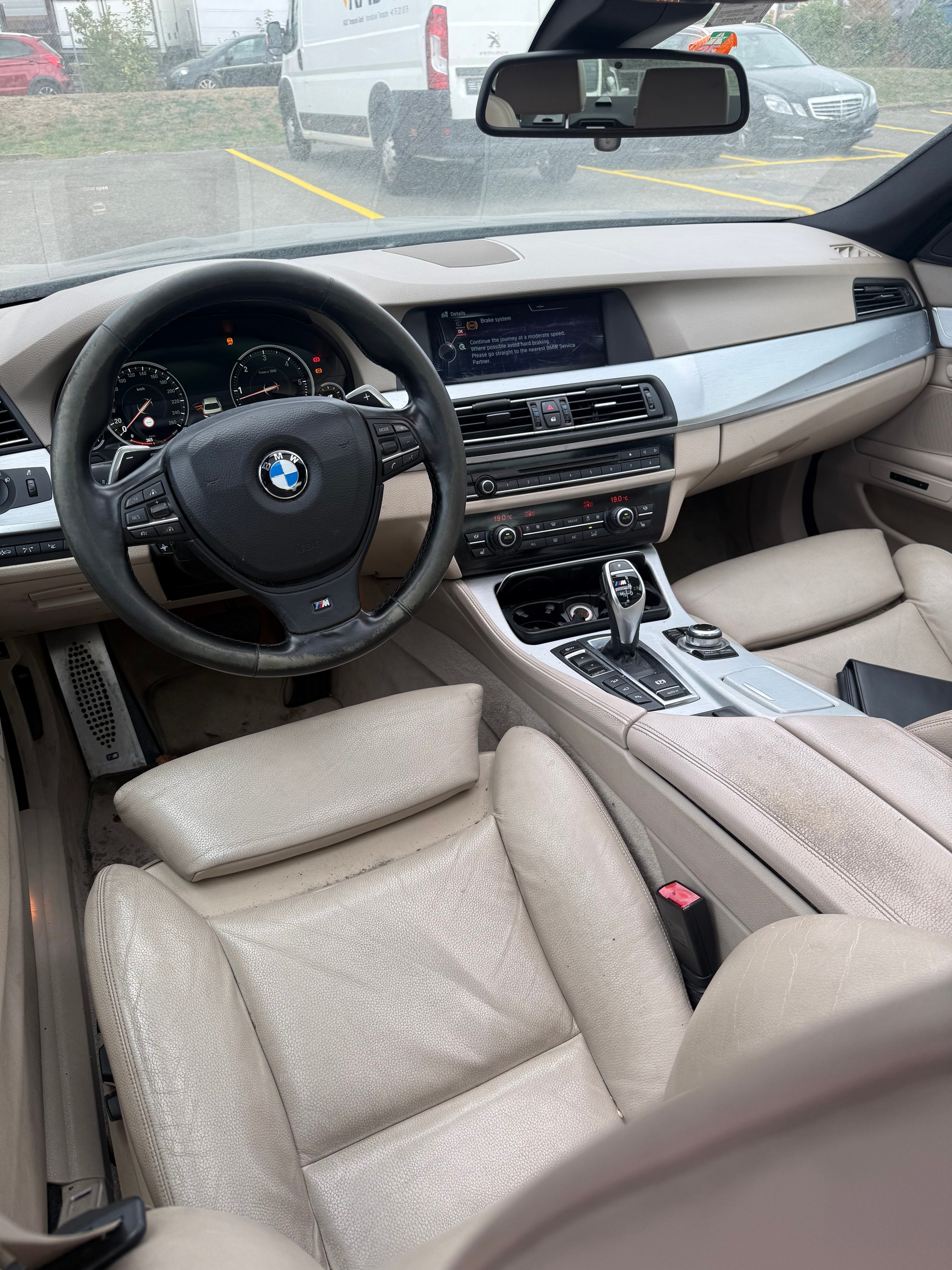 BMW M550d xDrive Steptronic-image-6