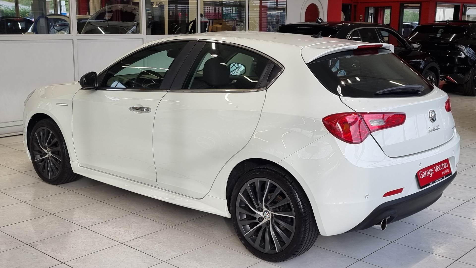 ALFA ROMEO Giulietta 1.4 TB MA 170 Distinctive-image-3