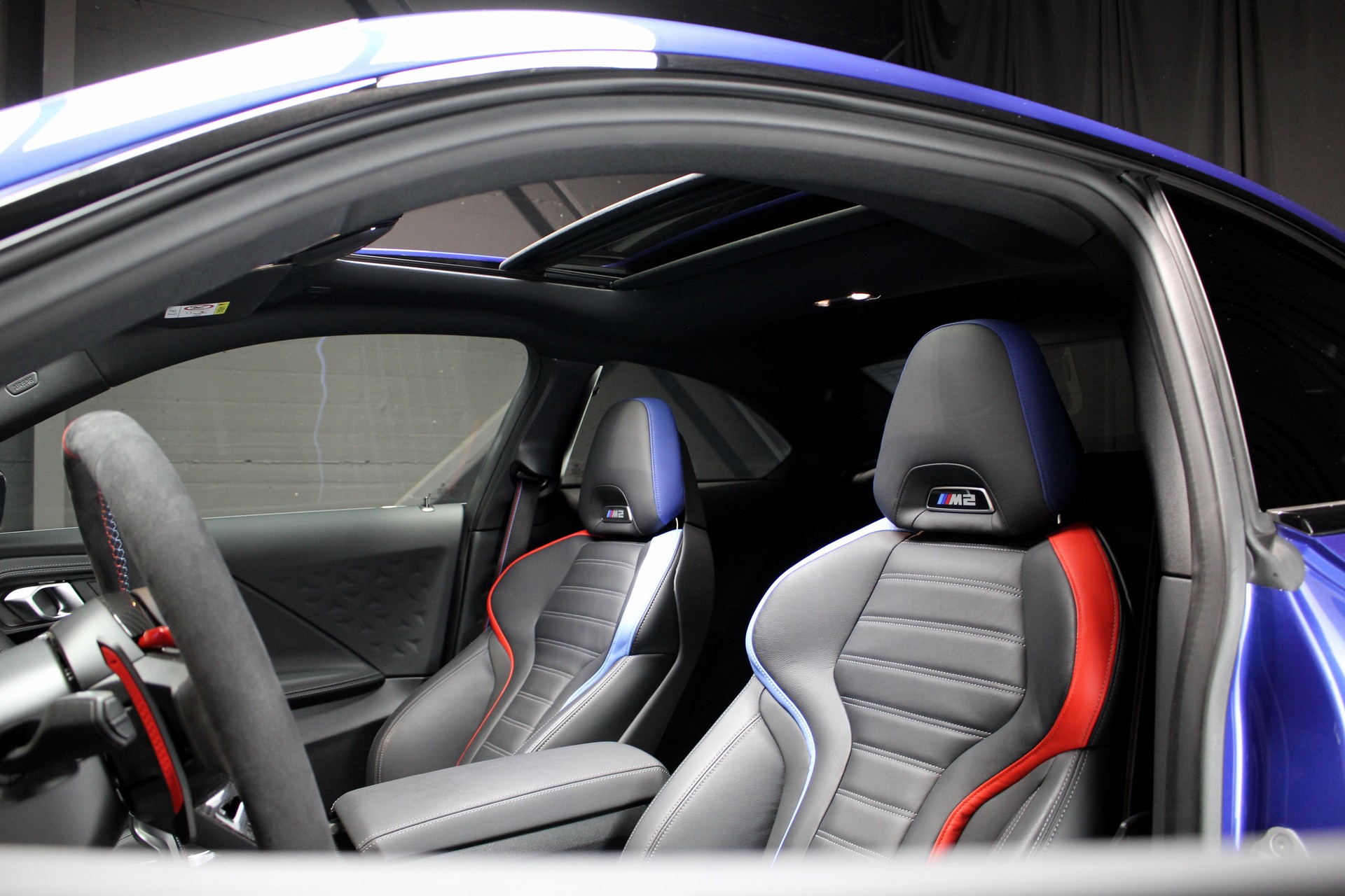 BMW M2 Steptronic-image-3