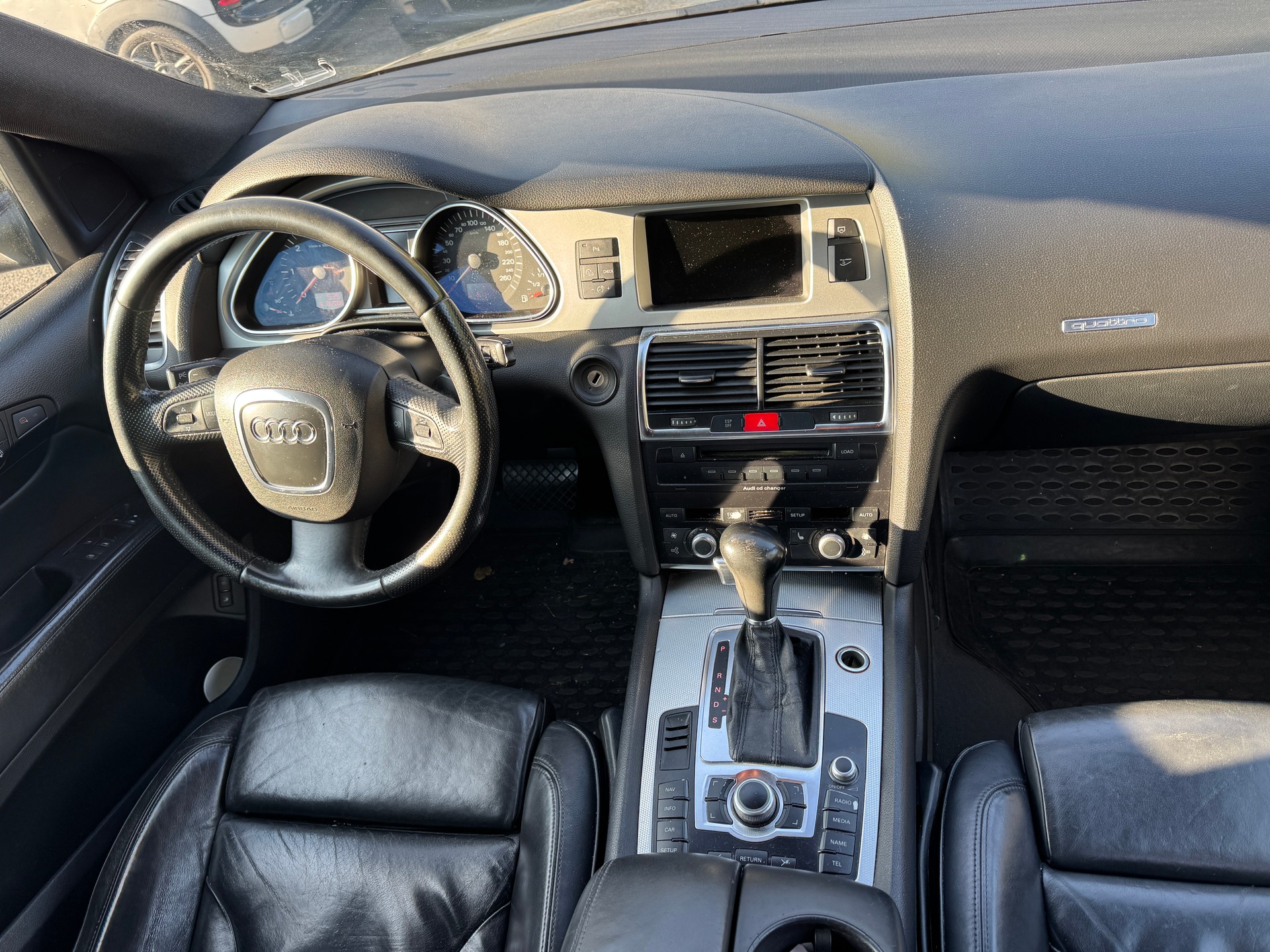 AUDI Q7 3.0 TDI quattro tiptronic-image-10