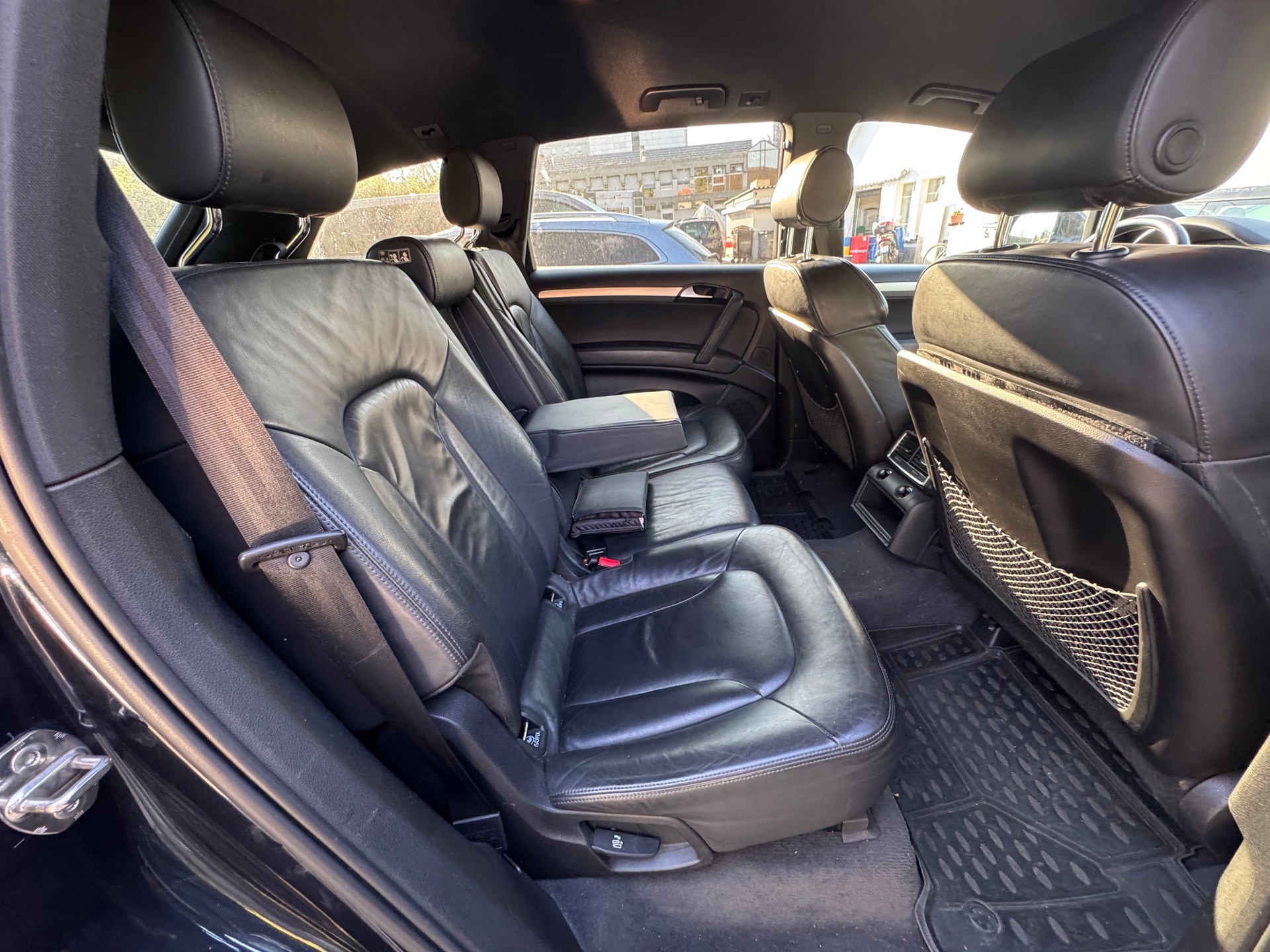 AUDI Q7 3.0 TDI quattro tiptronic-image-9