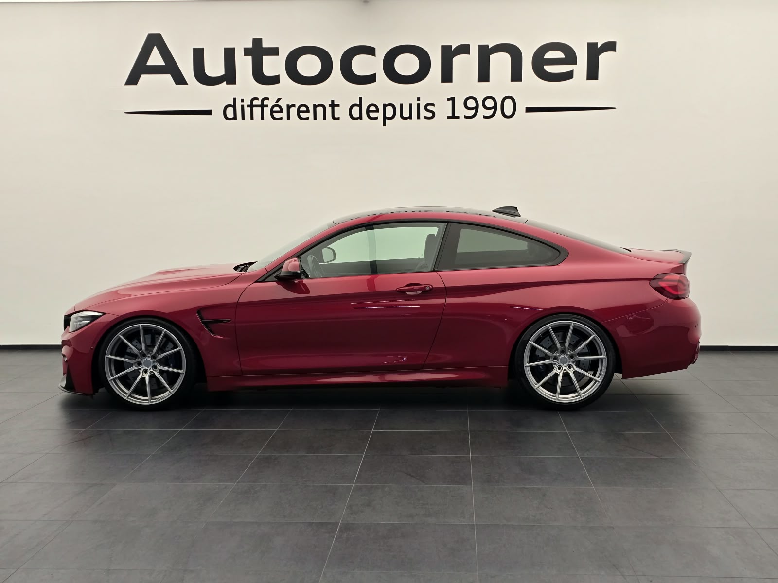 BMW M4 Coupé Competition DKG-showroom-element-1