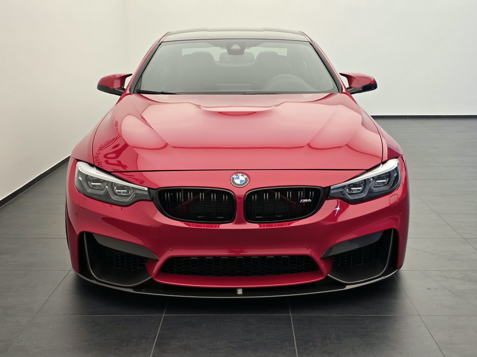 BMW M4 Coupé Competition DKG-showroom-element-3