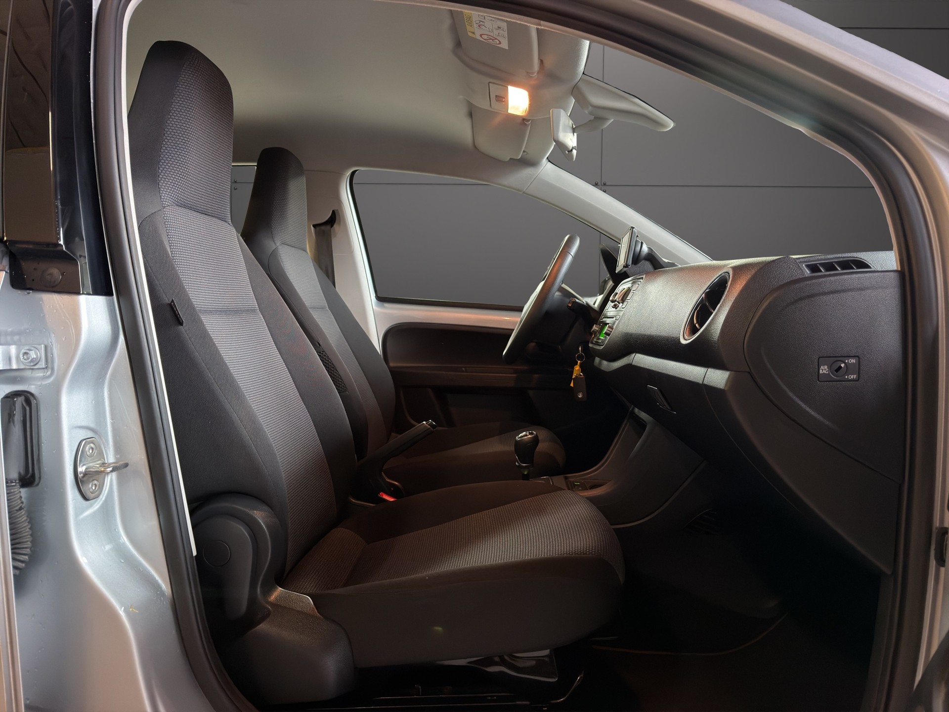 SKODA Citigo 1.0 G-tec Ambition Automat 75ps-image-14