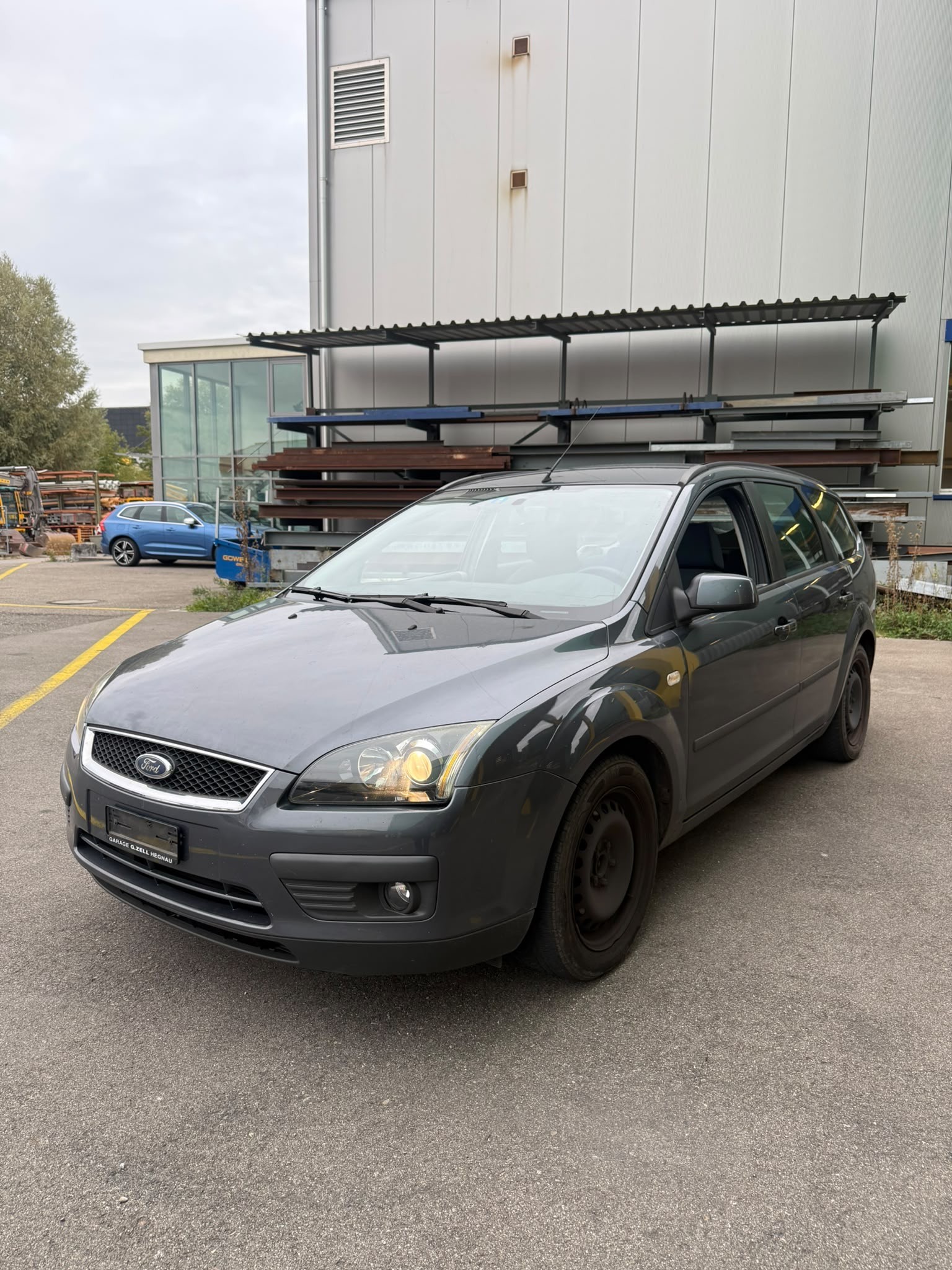 FORD Focus 2.0i Trend-image-2