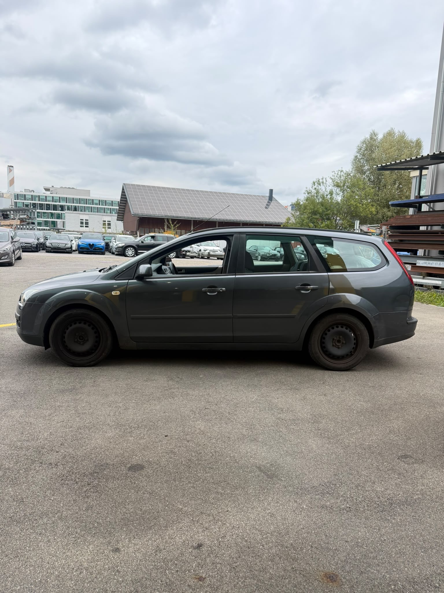 FORD Focus 2.0i Trend-image-3