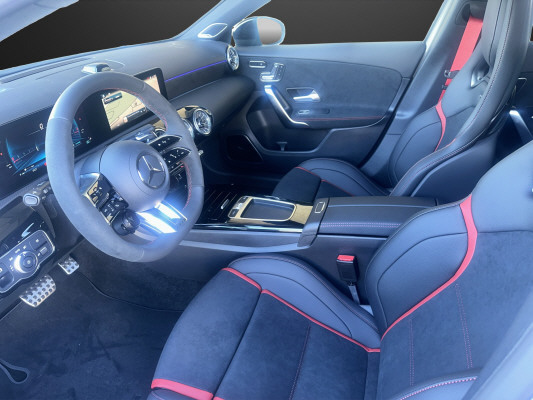 MERCEDES-BENZ A AMG 35 4Matic 8G-DCT-image-5