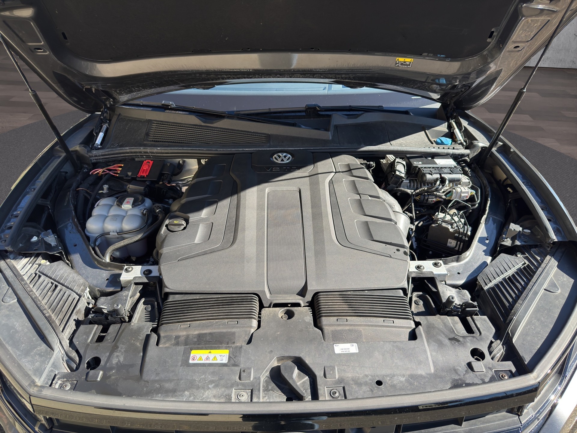 VW Touareg 4.0 V8 ABT TDI R-Line Tiptronic-image-16
