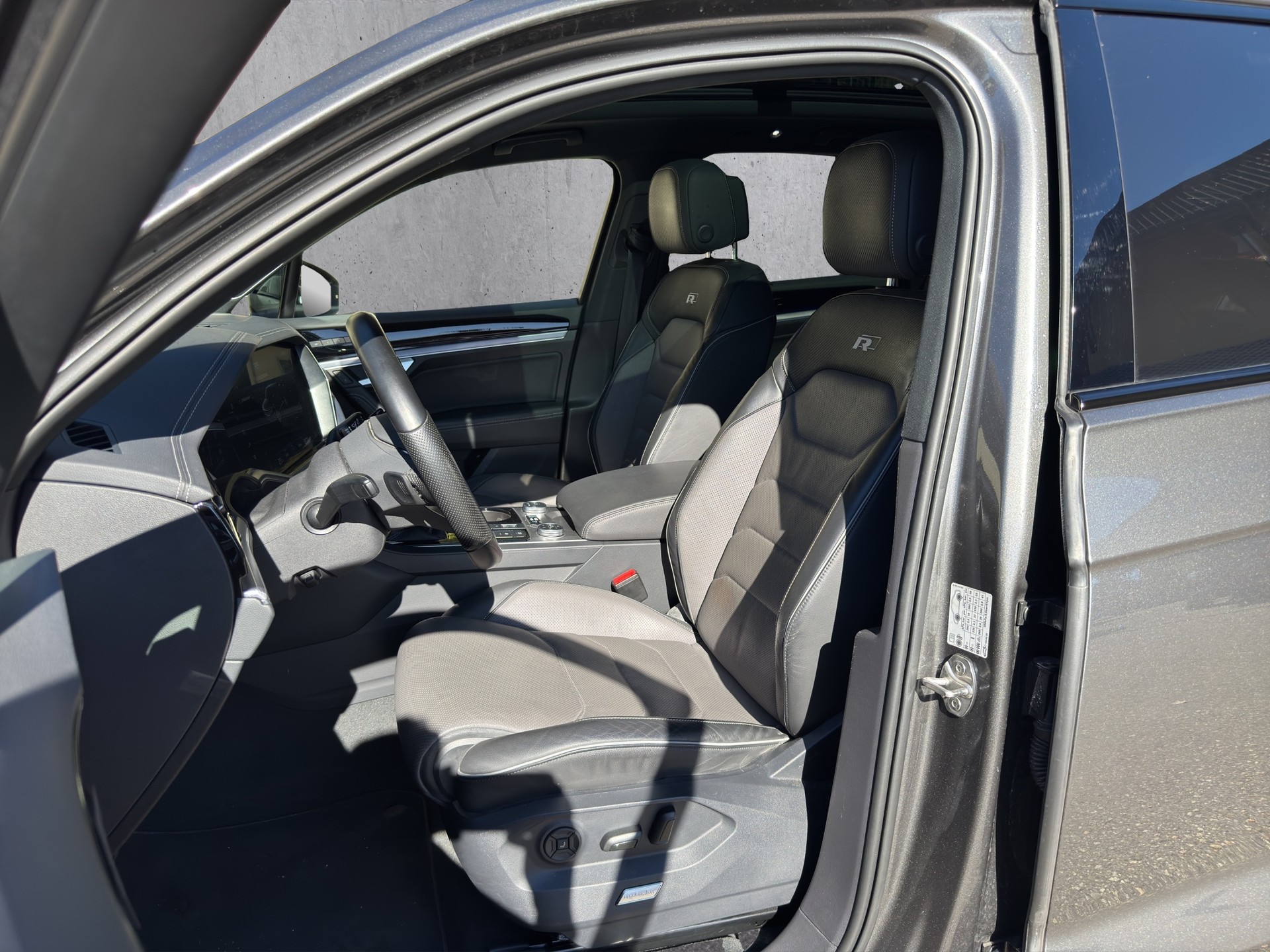 VW Touareg 4.0 V8 ABT TDI R-Line Tiptronic-image-8
