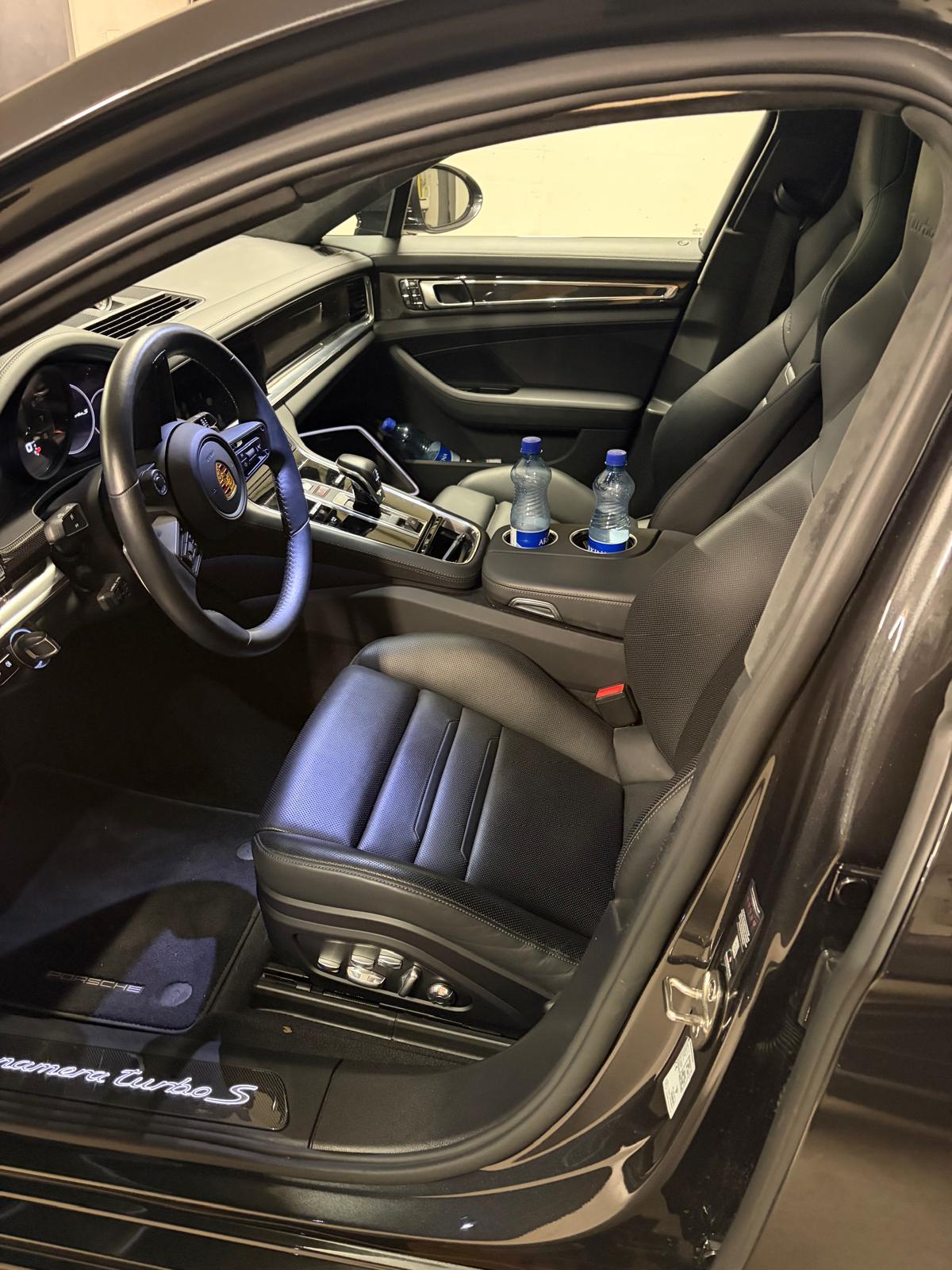 PORSCHE Panamera 4.0 V8 Turbo S-image-1