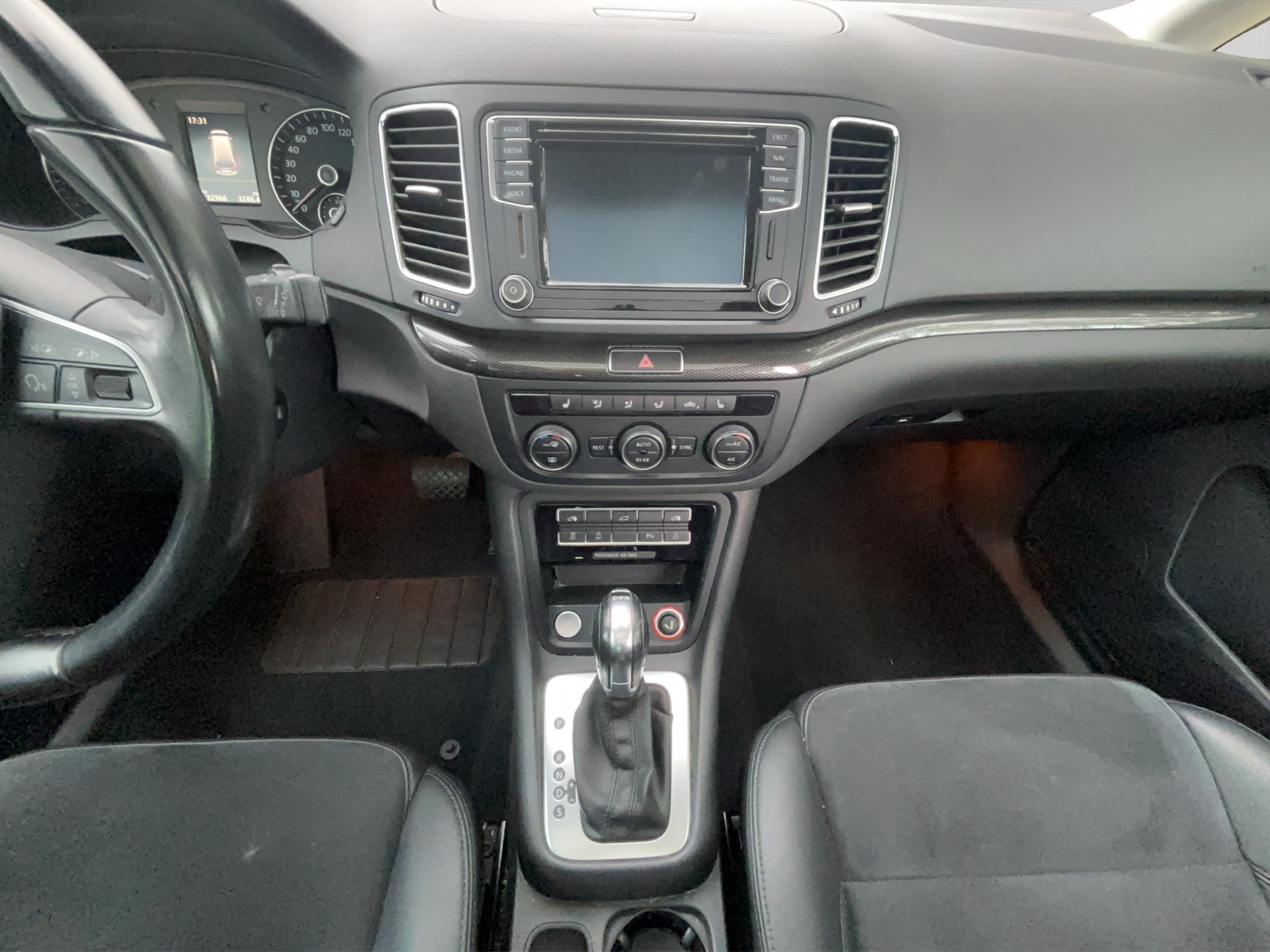 SEAT 2.0TDI Style 184PS 7 Sitz-image-13