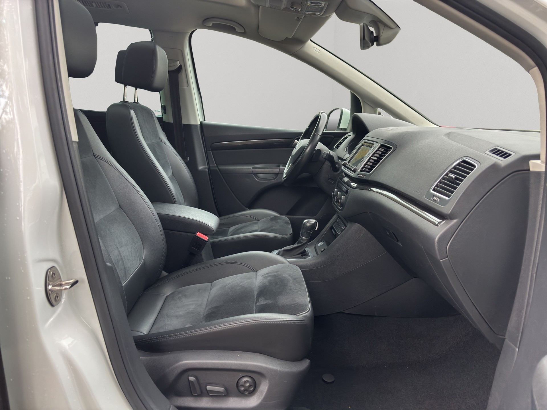 SEAT 2.0TDI Style 184PS 7 Sitz-image-9