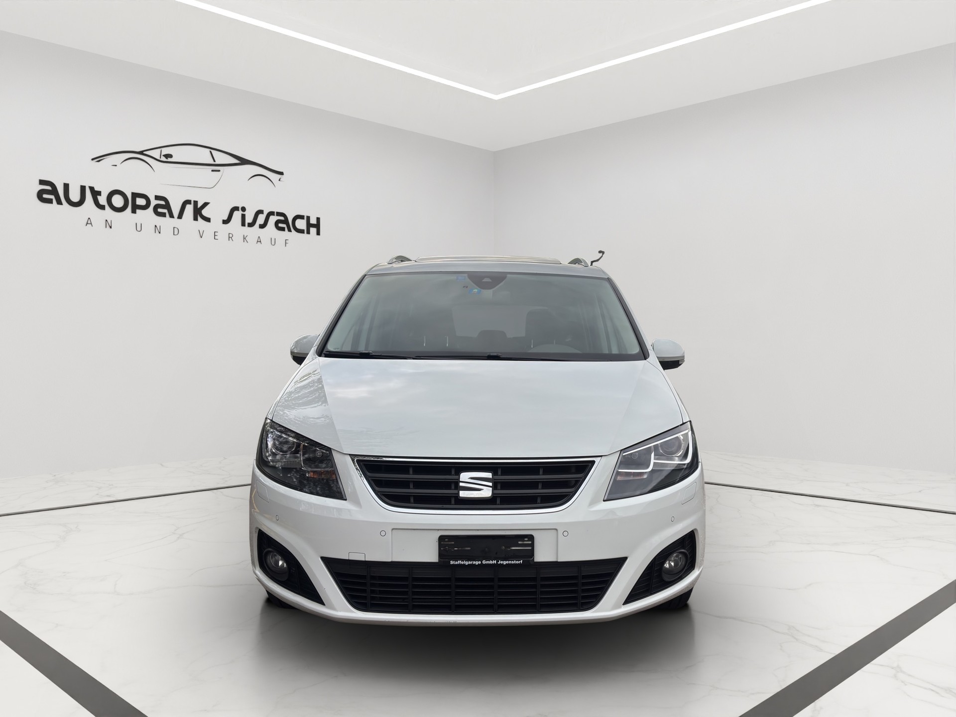 SEAT 2.0TDI Style 184PS 7 Sitz-image-1