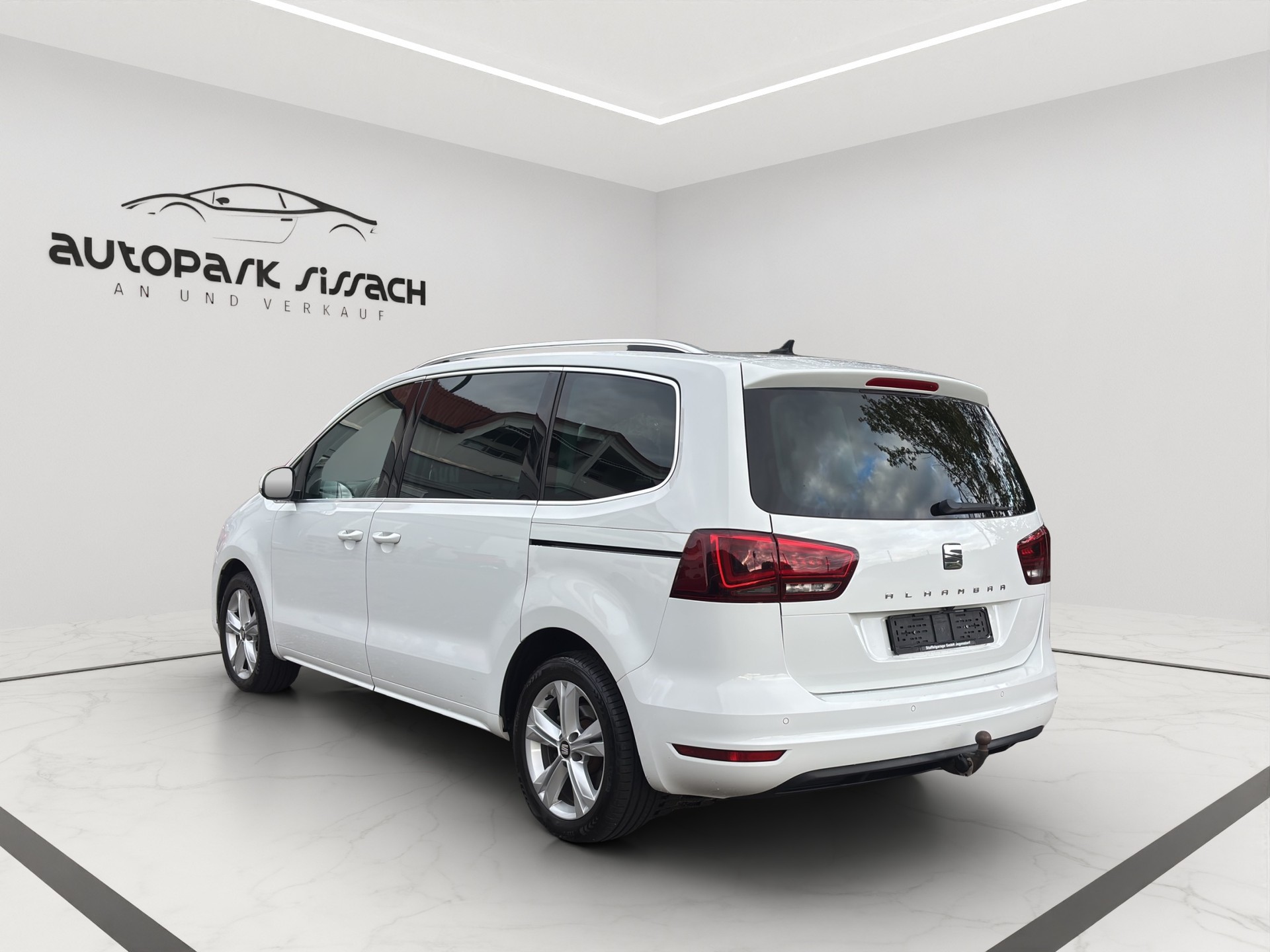 SEAT 2.0TDI Style 184PS 7 Sitz-image-6