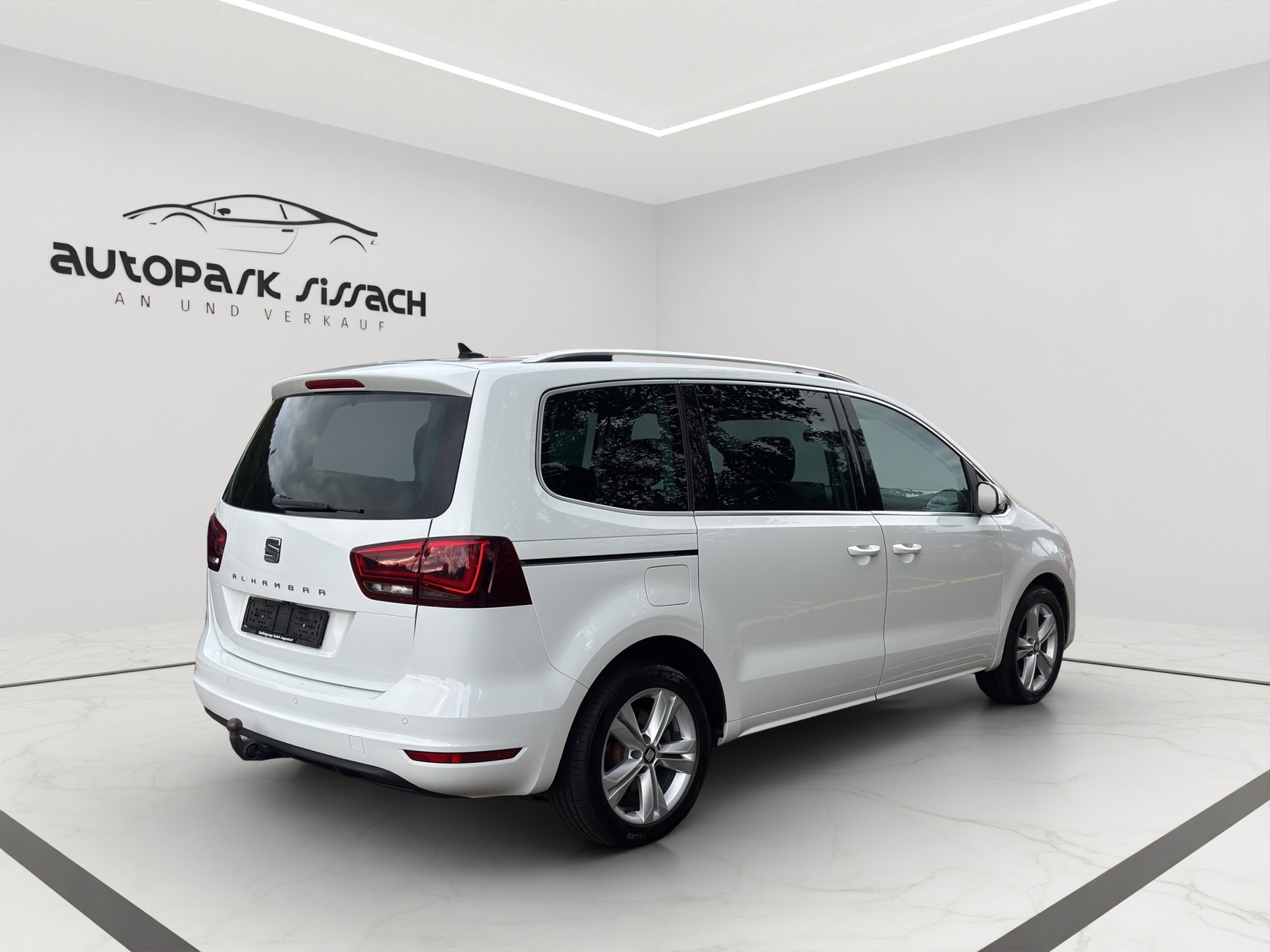 SEAT 2.0TDI Style 184PS 7 Sitz-image-4