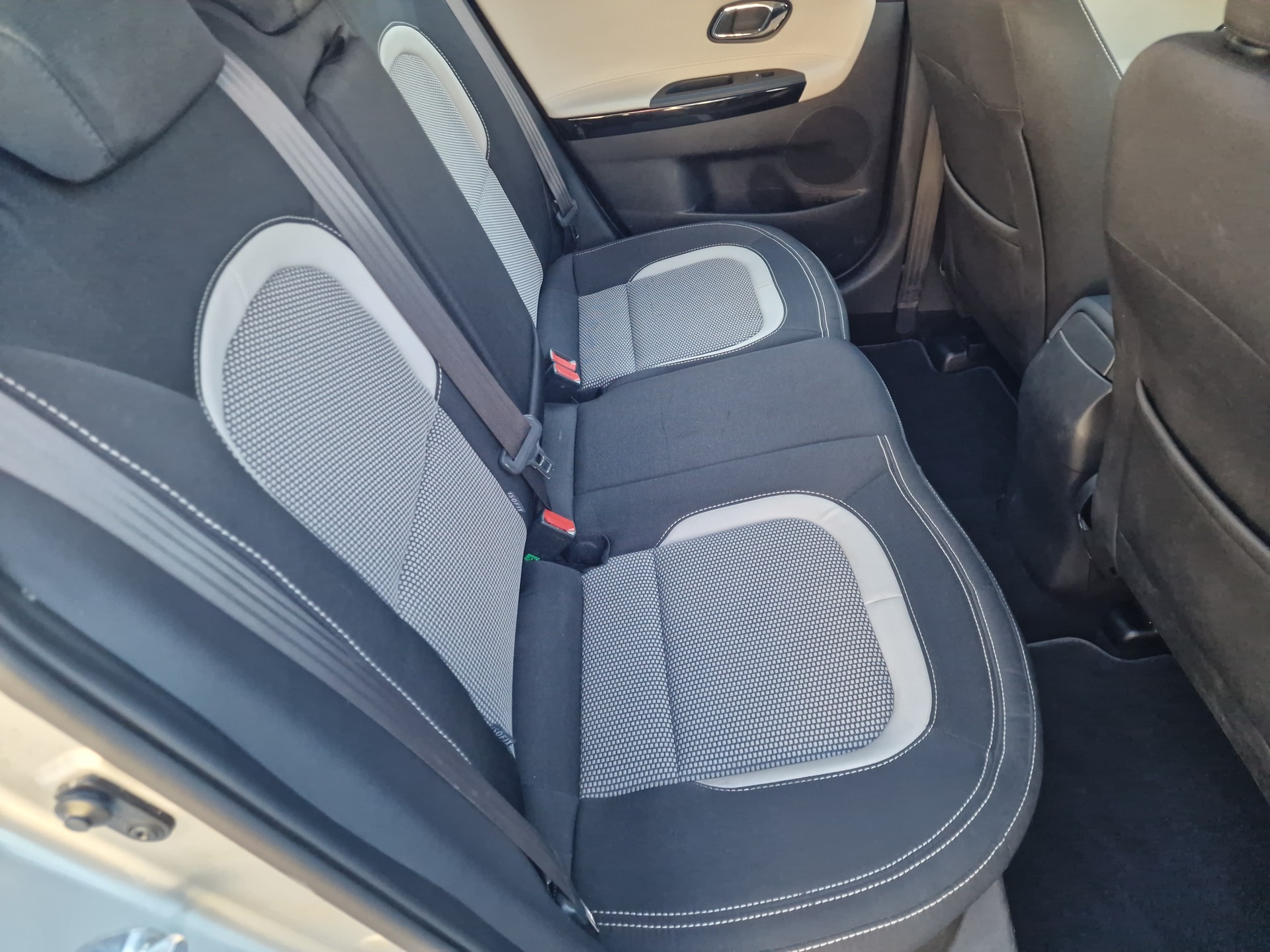 KIA Cee'd Sportswagon 1.6 GDi Trend DCT-image-7