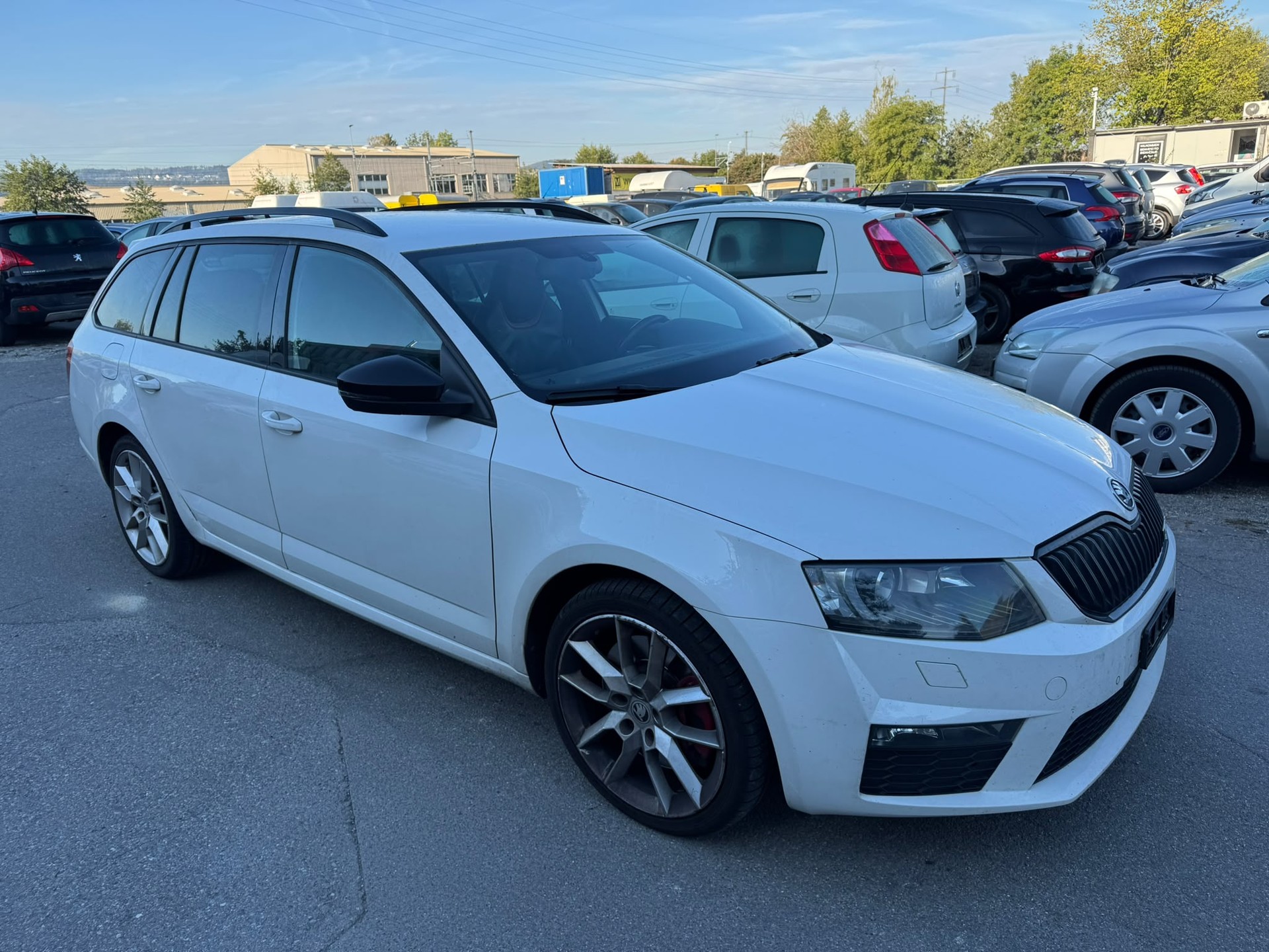 SKODA Octavia Combi 2.0 TDI RS DSG-image-2