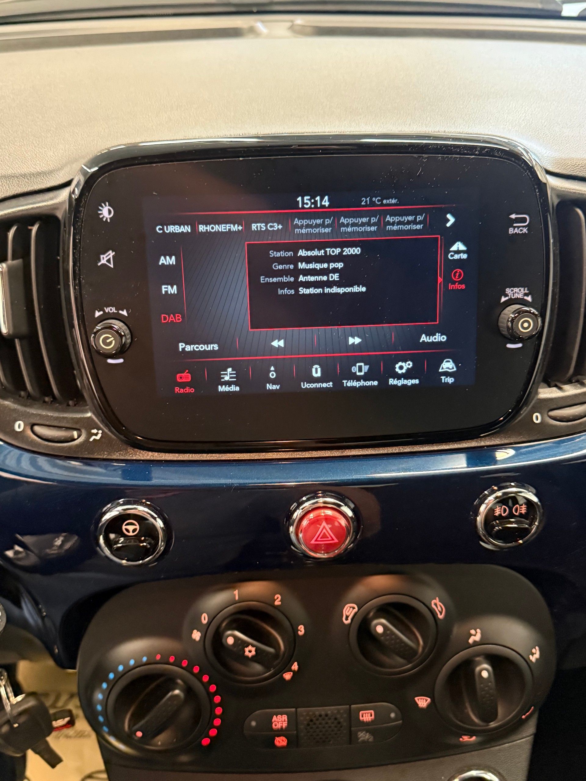 FIAT 500 1.0 N3 MildHybrid Swiss Edition-image-17
