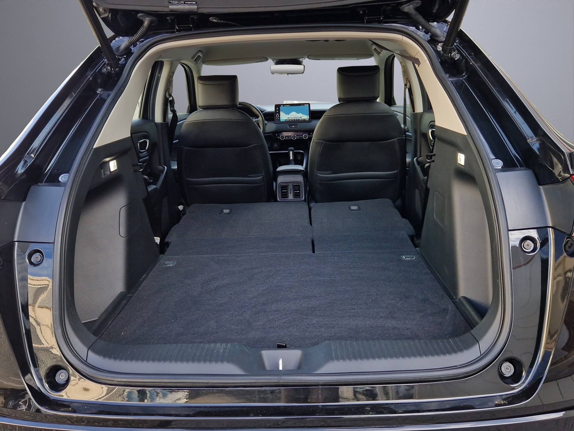 HONDA HR-V 1.5 i-MMD Advance-image-19