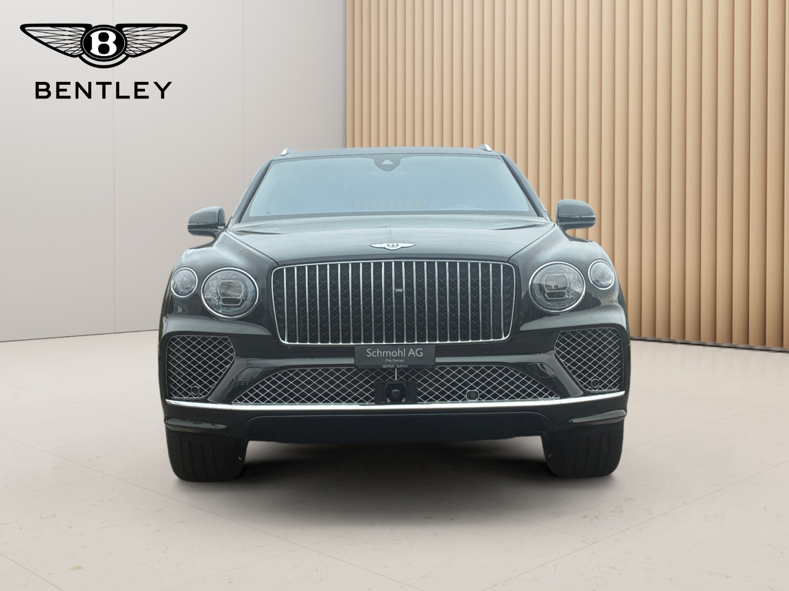 BENTLEY Bentayga Azure aus 1. Hand-image-4
