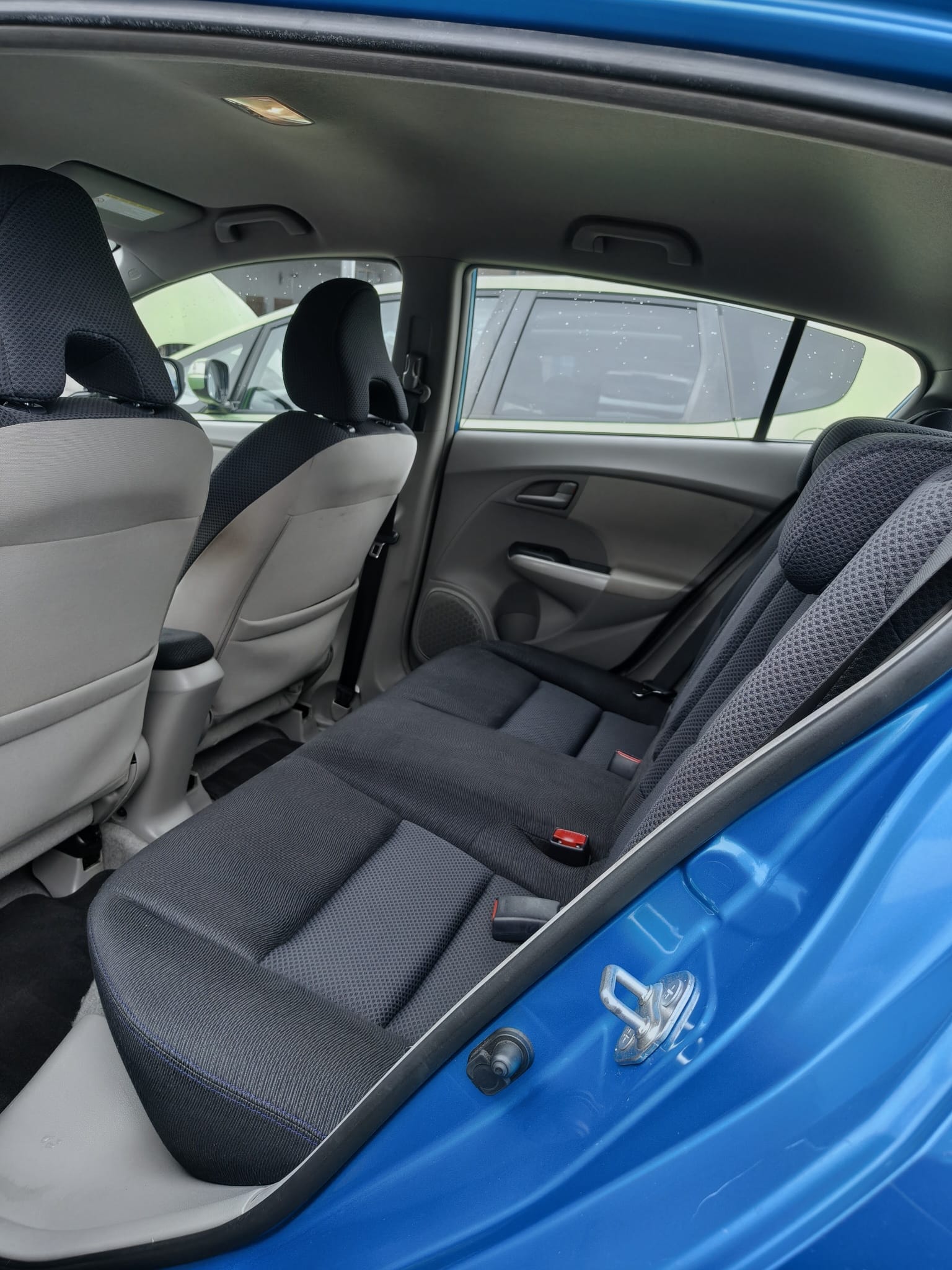 HONDA Insight 1.3i Hybrid Elegance CVT-image-4