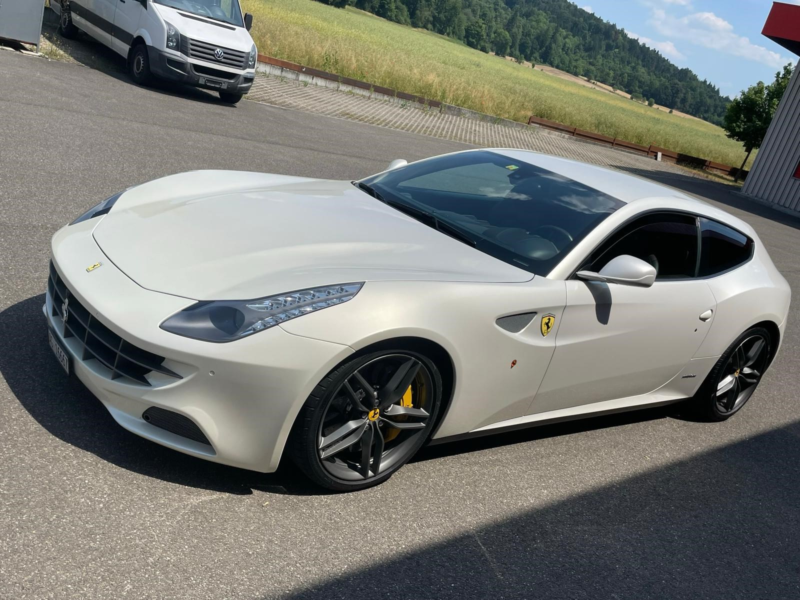 FERRARI FF Frisch ab Ferrari Service