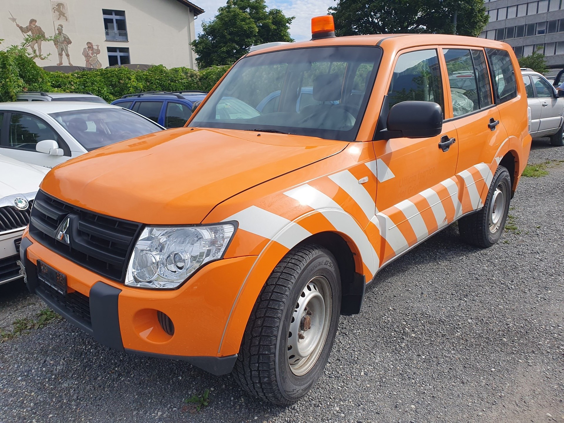 MITSUBISHI Pajero 3.2 DI-D 7 Plätzer-image-1