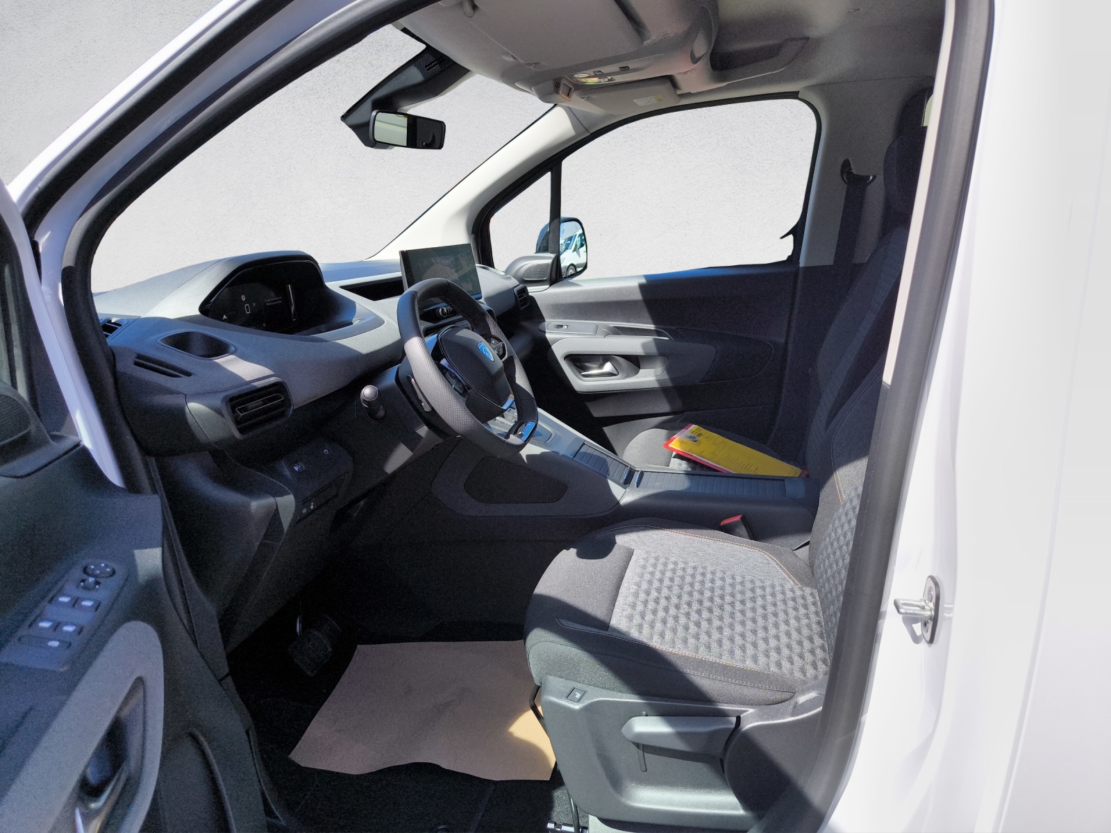 PEUGEOT Rifter 1.5 BlueHDi 130 GT-image-9