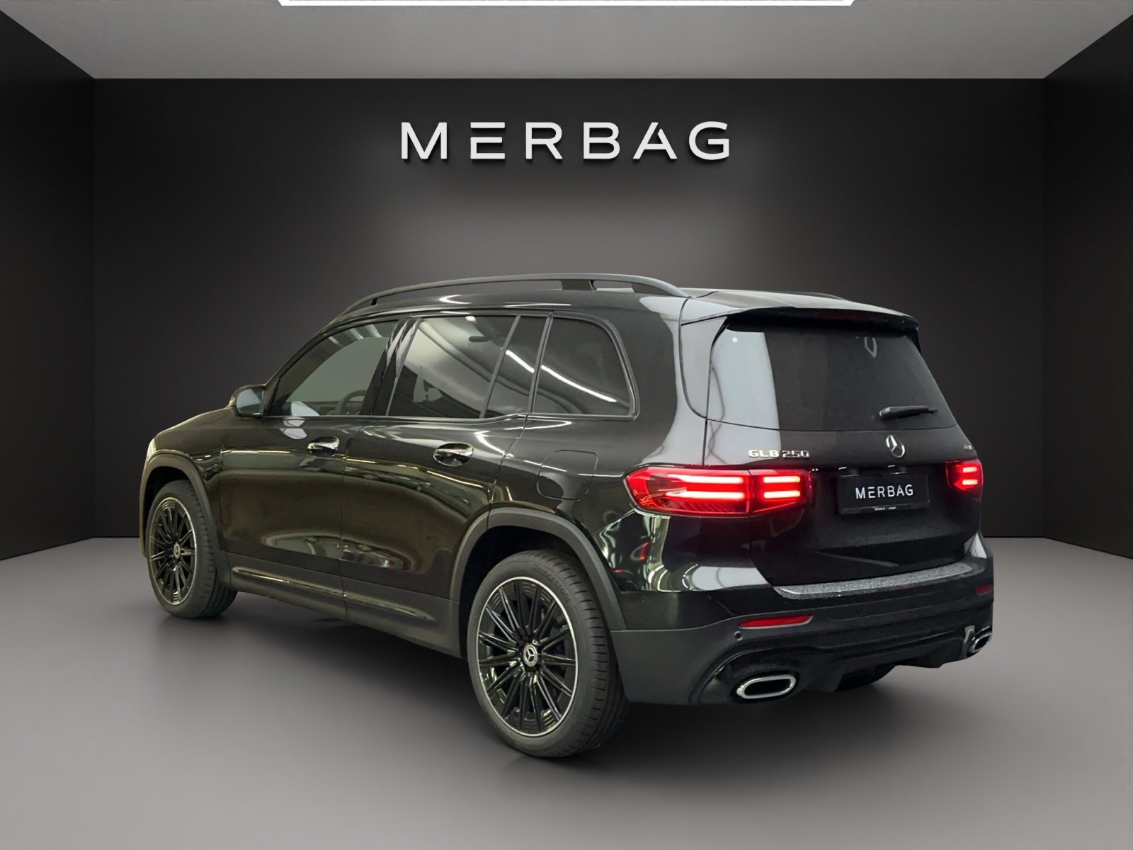MERCEDES-BENZ GLB 250 4Matic 8G-Tronic-image-3