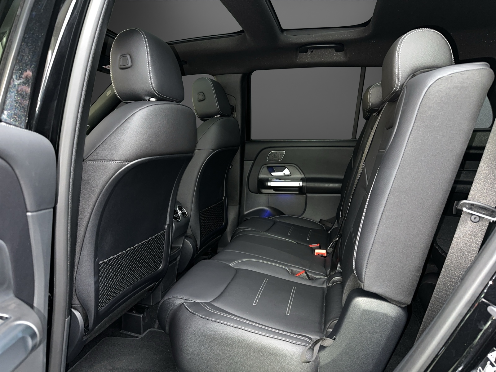 MERCEDES-BENZ GLB 250 4Matic 8G-Tronic-image-10