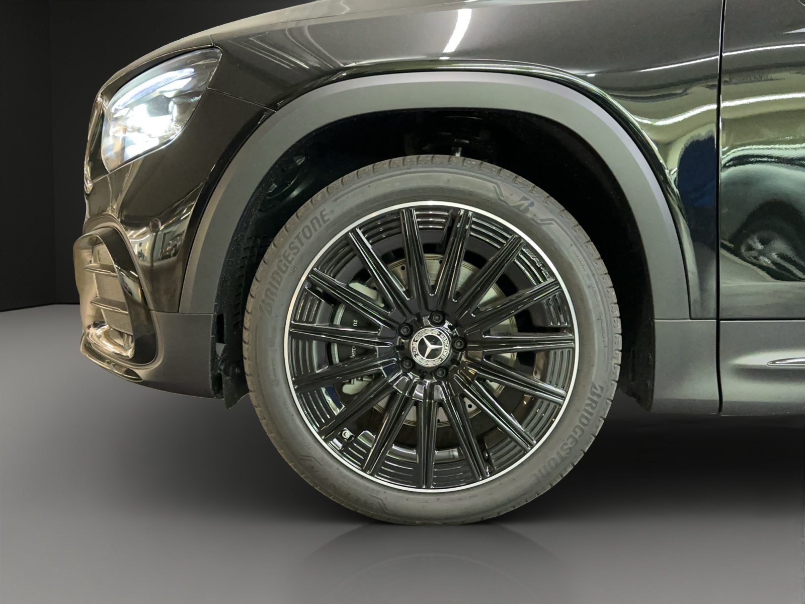 MERCEDES-BENZ GLB 250 4Matic 8G-Tronic-image-5
